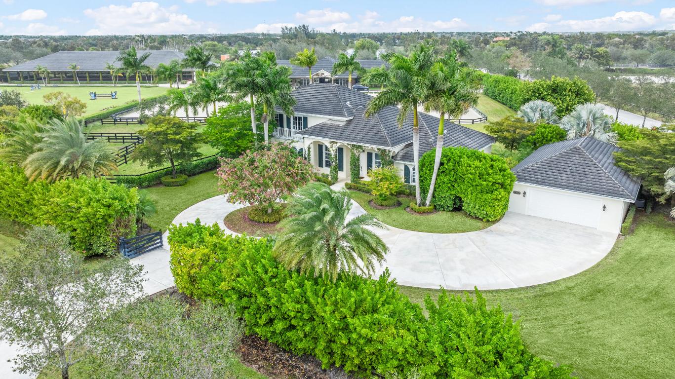 SADDLE CLUB OF WELLINGTON - Residential