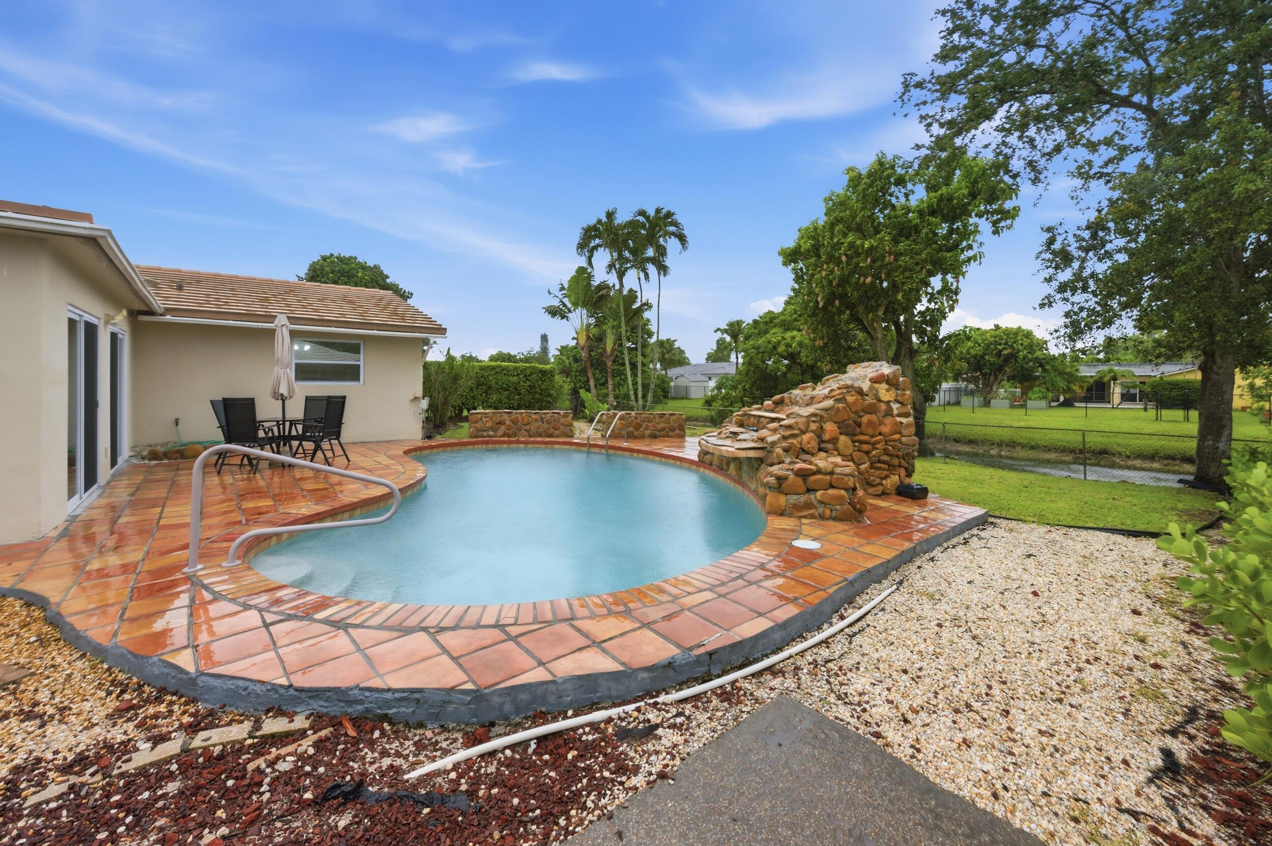 RAMBLEWOOD SOUTH - Residential