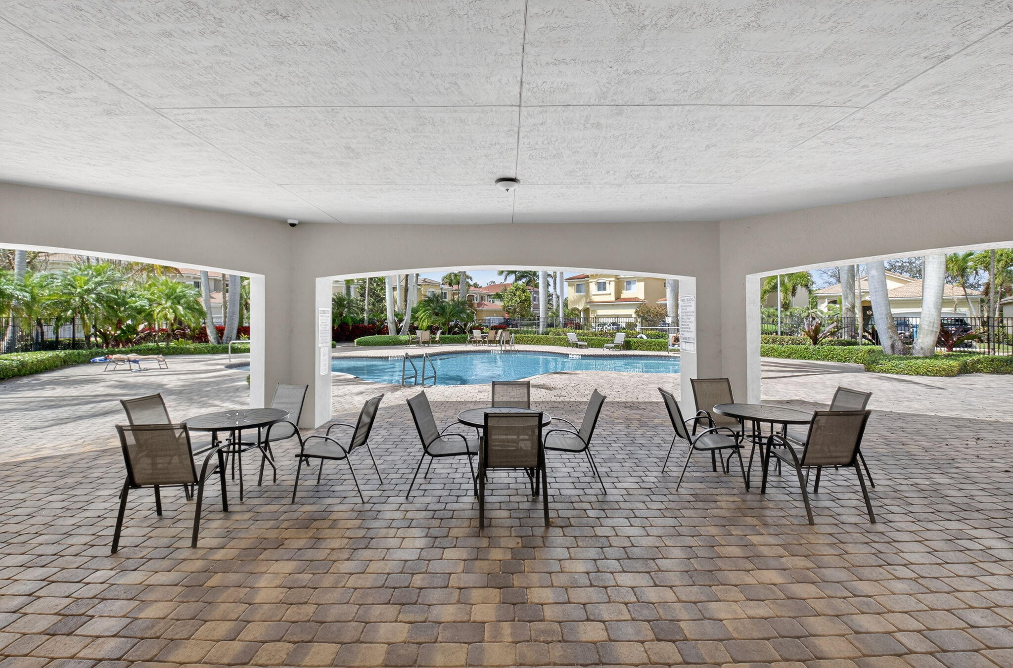 Knollwood - Residential