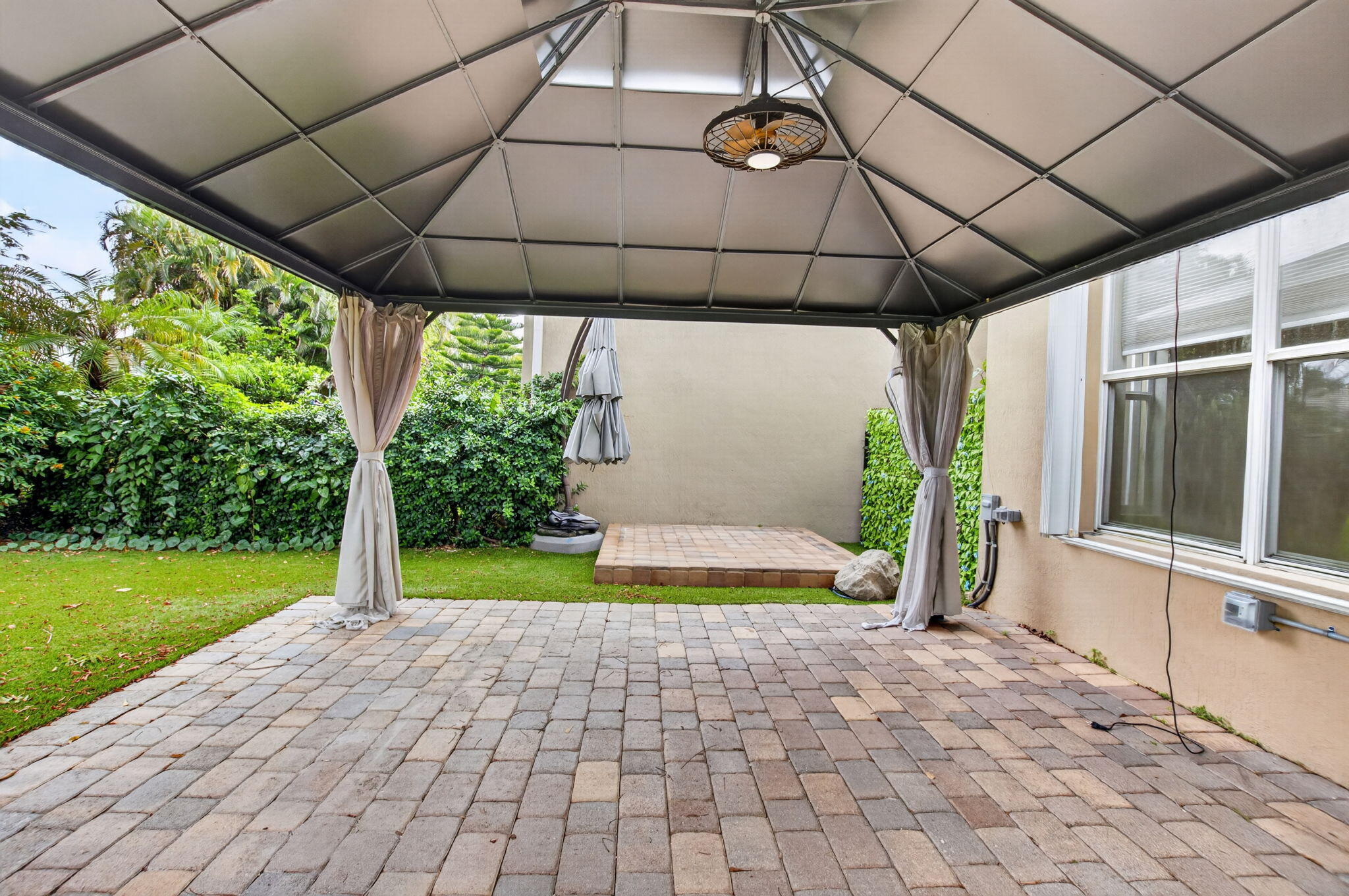 Knollwood - Residential