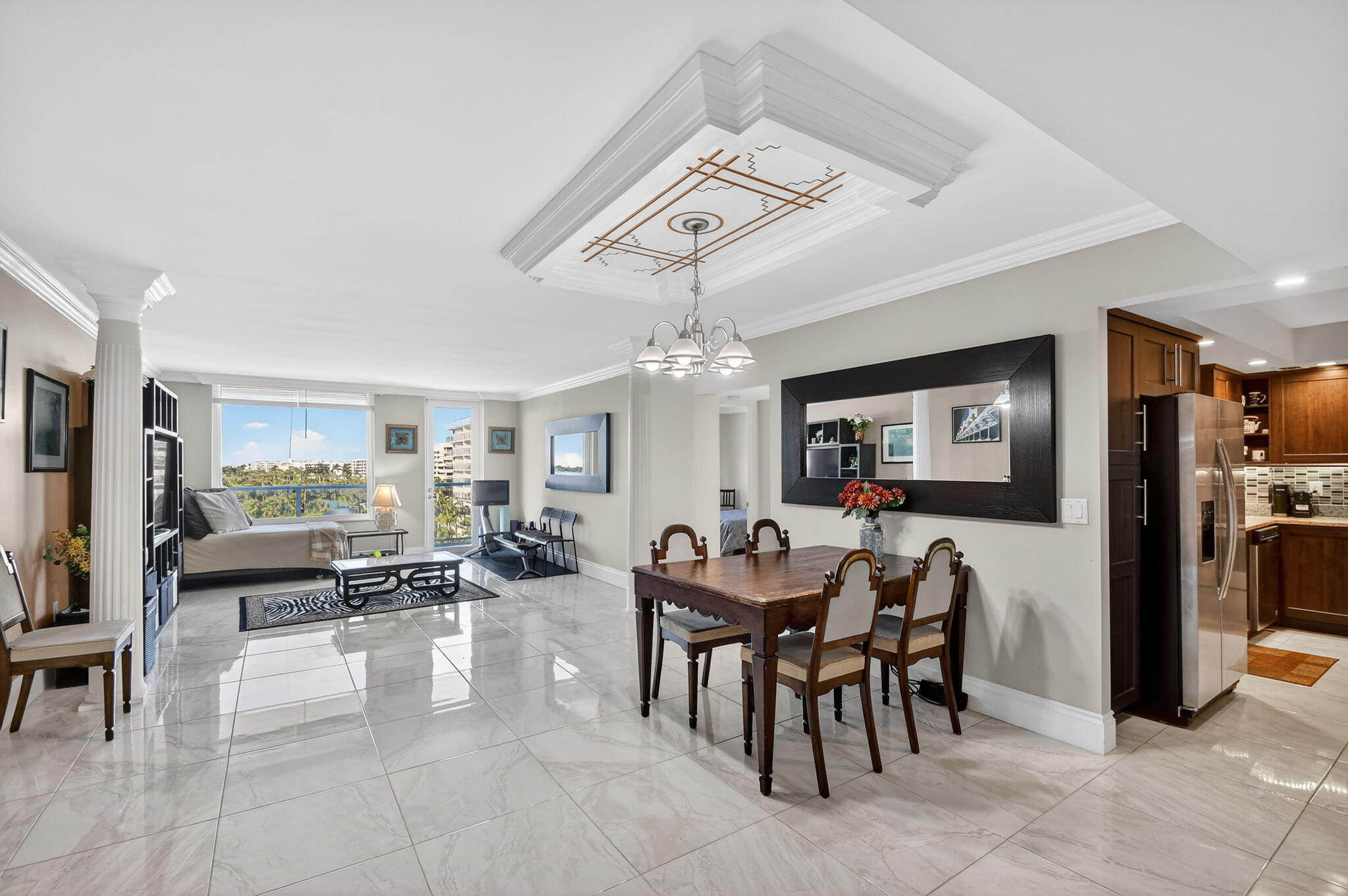 PATRICIAN OF PALM BEACH COND 35-44-43, N 275 FT OF - Residential Lease