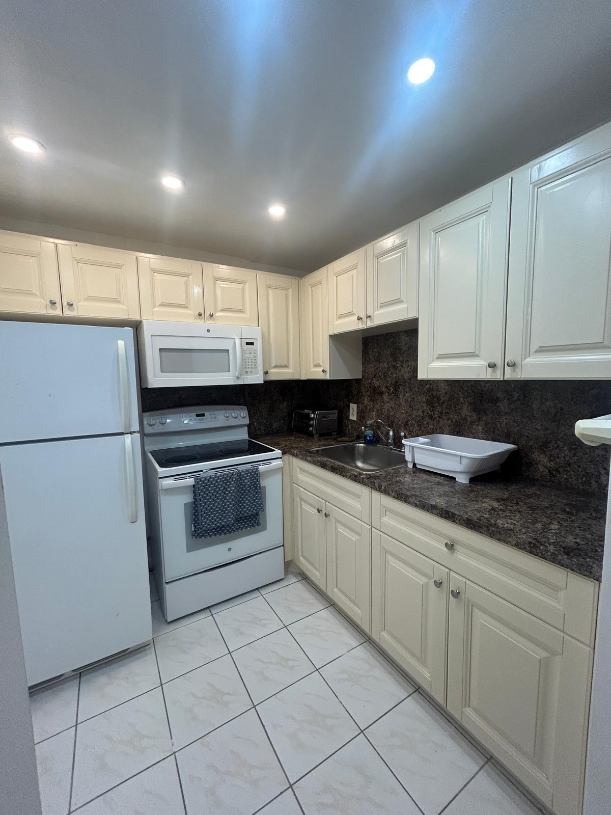 MARKHAM G CONDO - Residential Lease