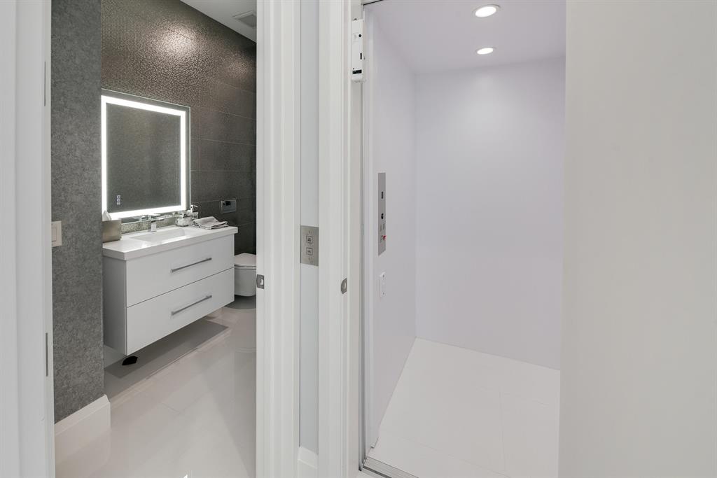 ST ANDREWS COUNTRY CLUB - Residential