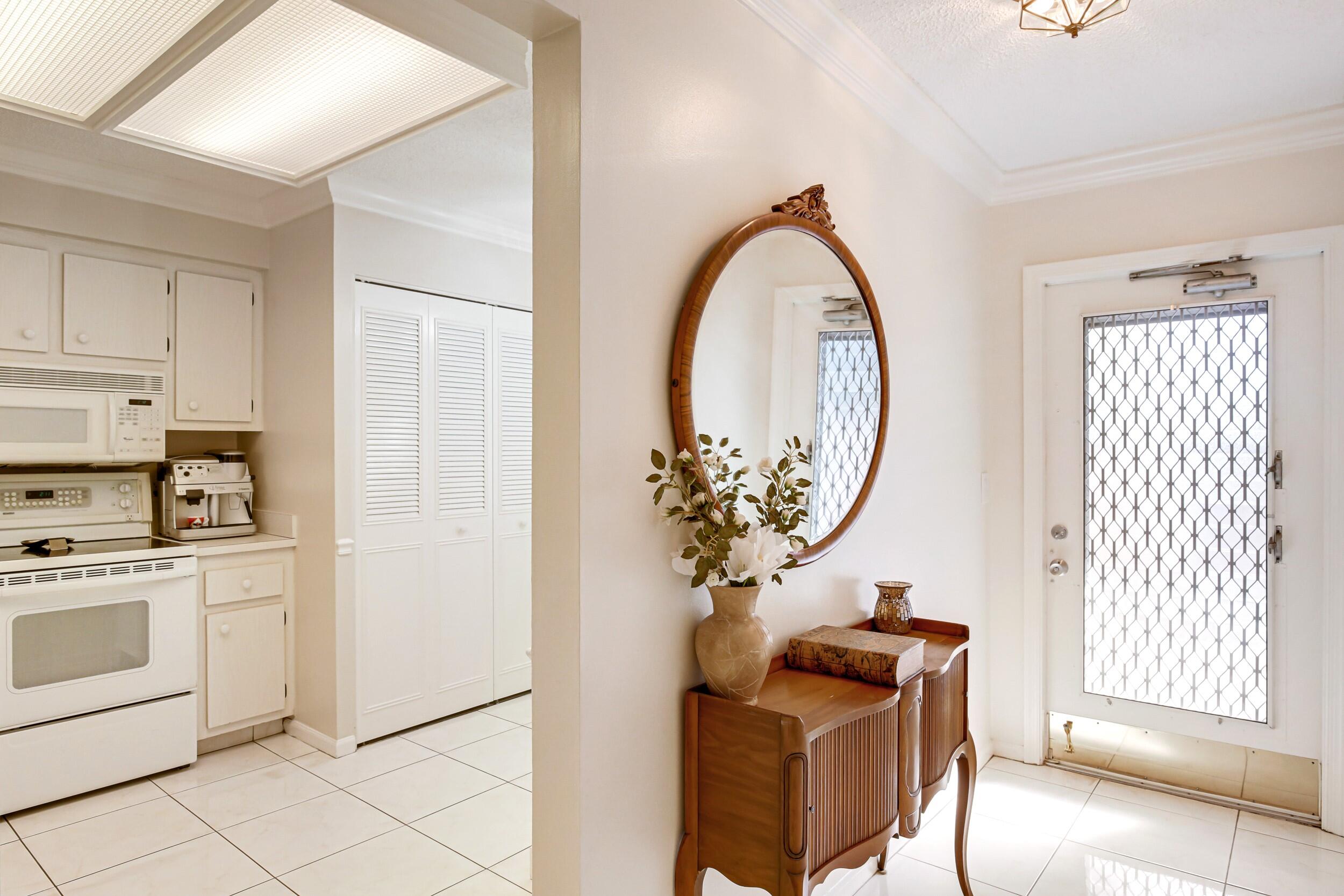 VILLAGES OF ORIOLE DEAUVILLE CONDO - Residential