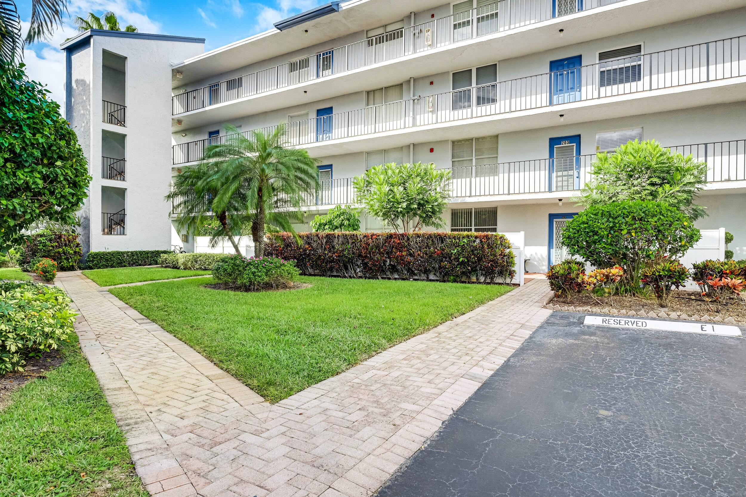 VILLAGES OF ORIOLE DEAUVILLE CONDO - Residential