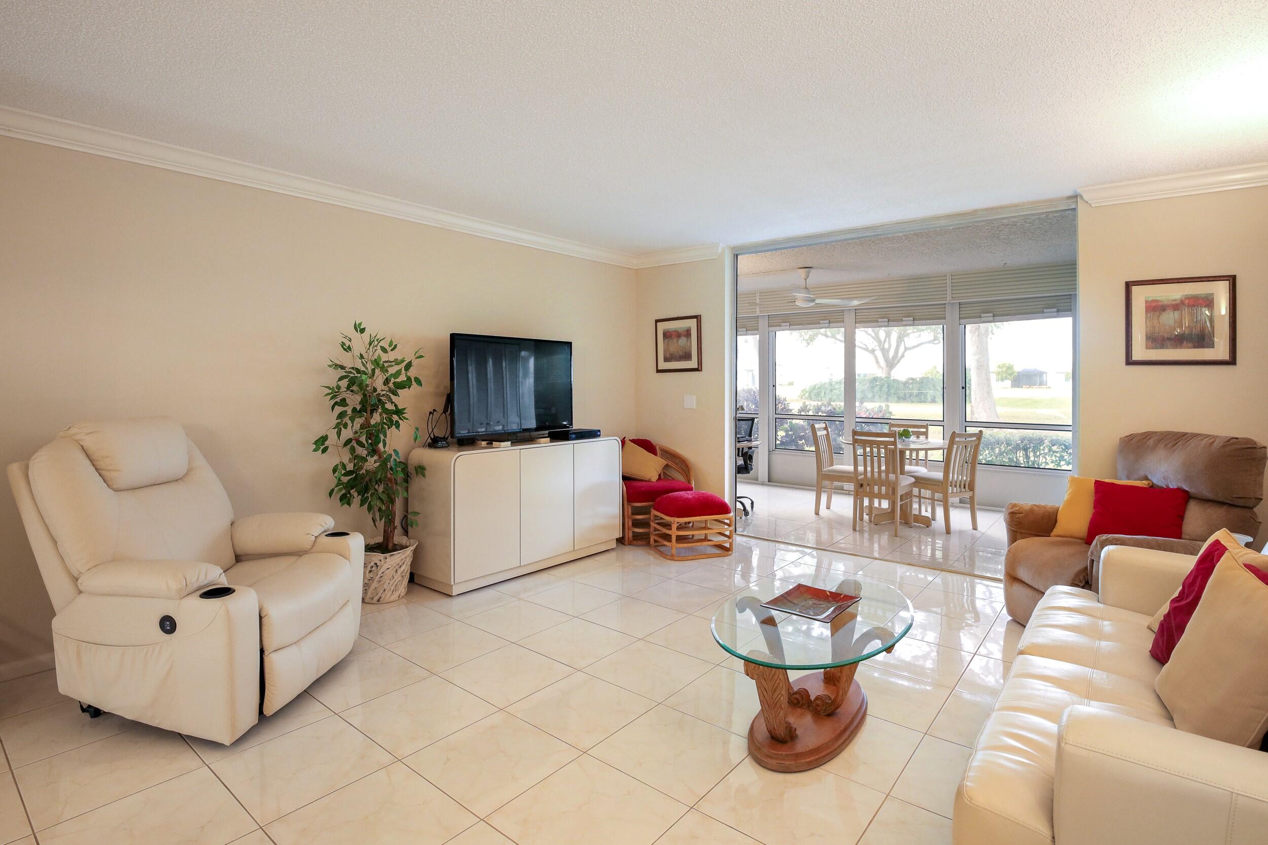 VILLAGES OF ORIOLE DEAUVILLE CONDO - Residential