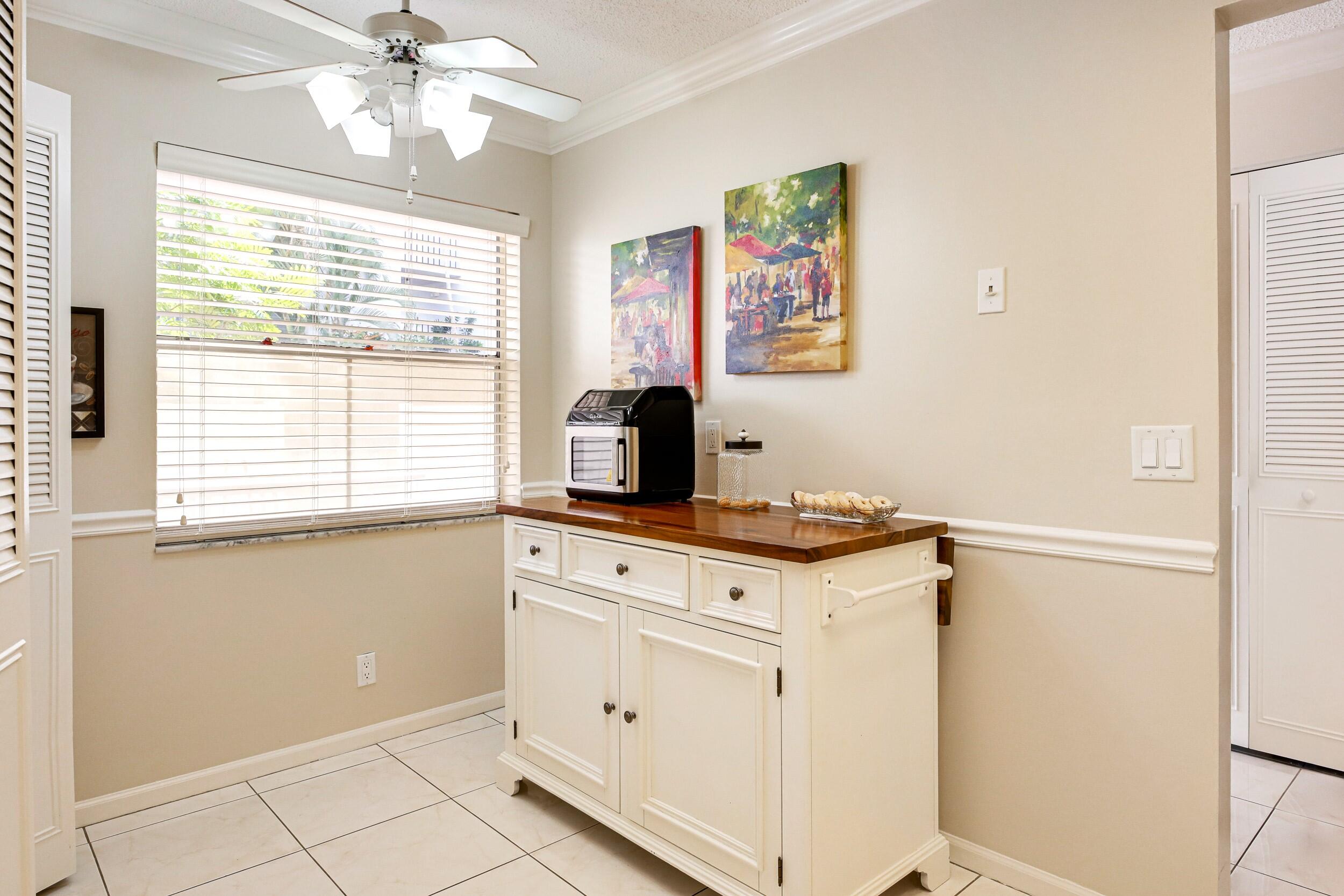 VILLAGES OF ORIOLE DEAUVILLE CONDO - Residential