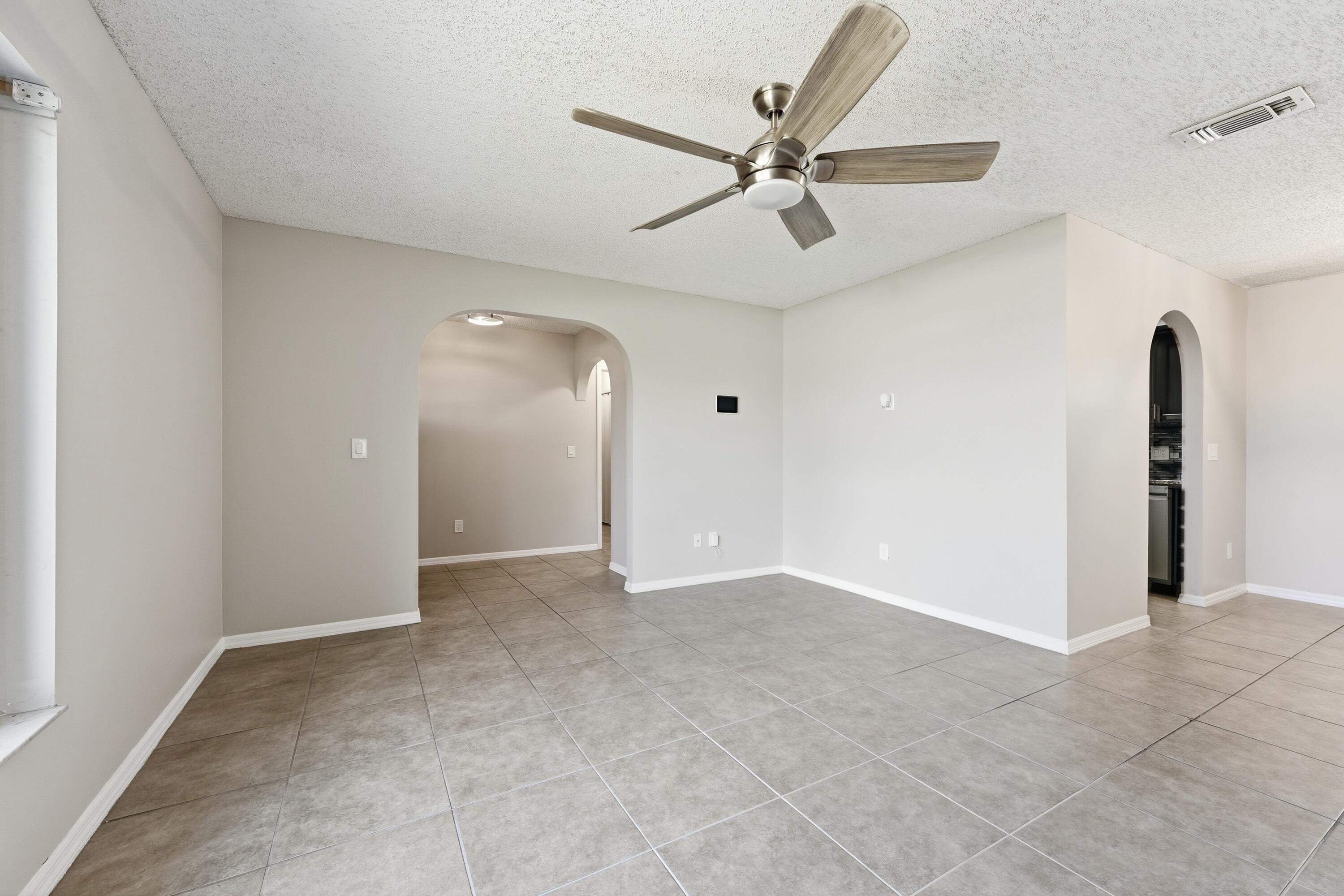 PORT ST LUCIE SECTION 10 - Residential