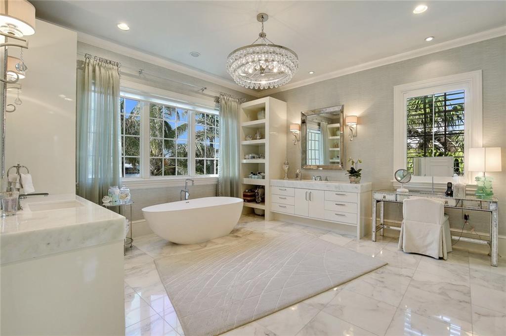 HARBOR BEACH - Residential