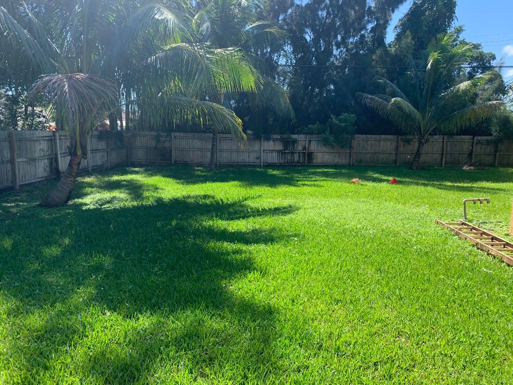BOYNTON HILLS - Residential