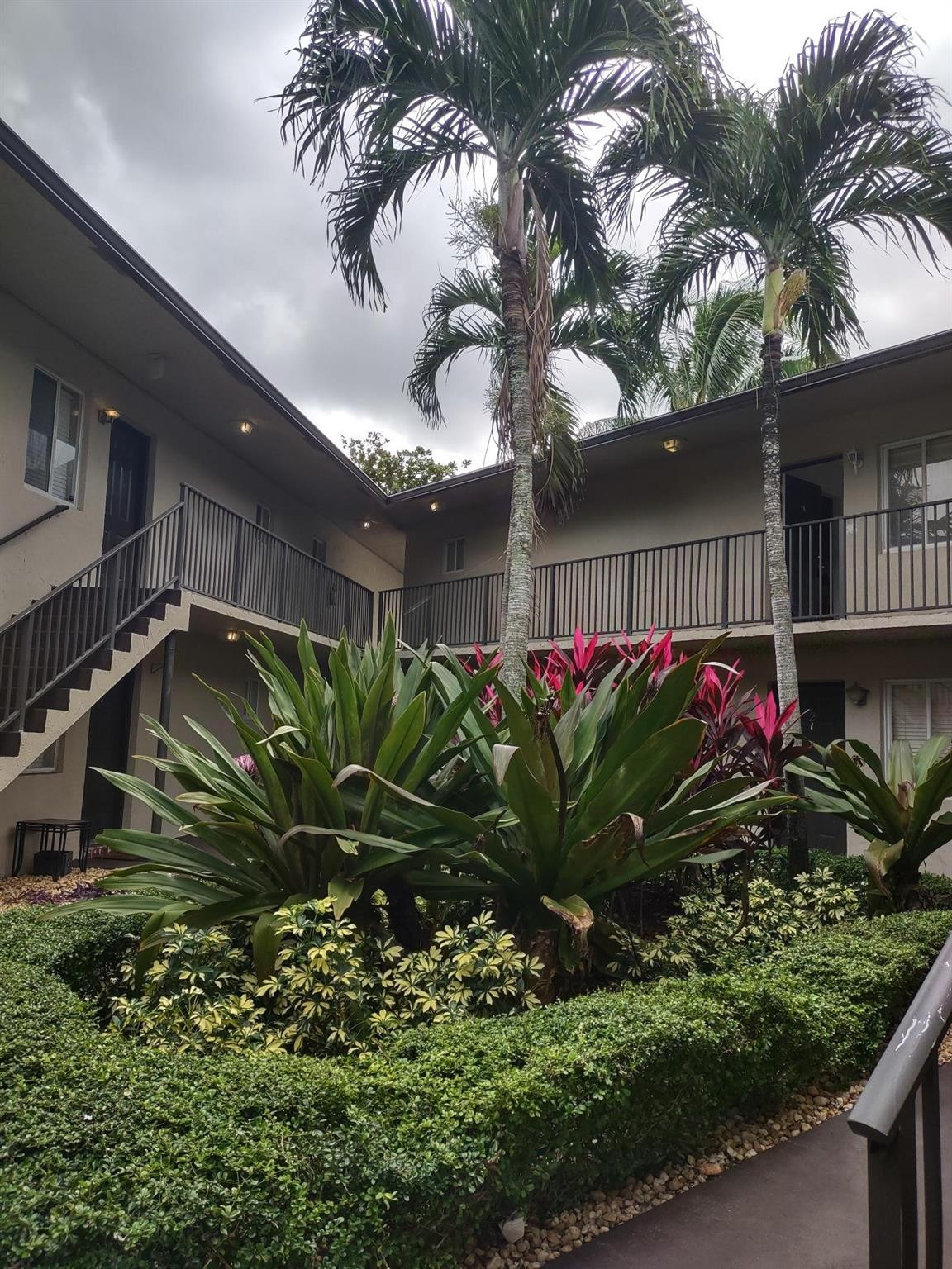COURTYARDS AT WINDSOR - Residential Lease