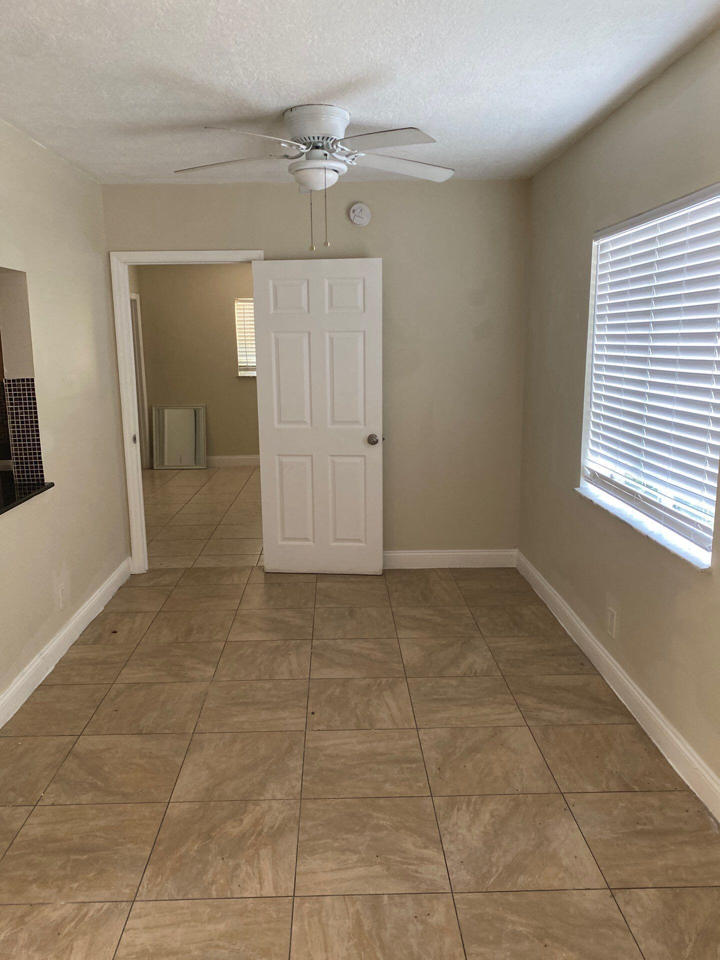 COURTYARDS AT WINDSOR - Residential Lease