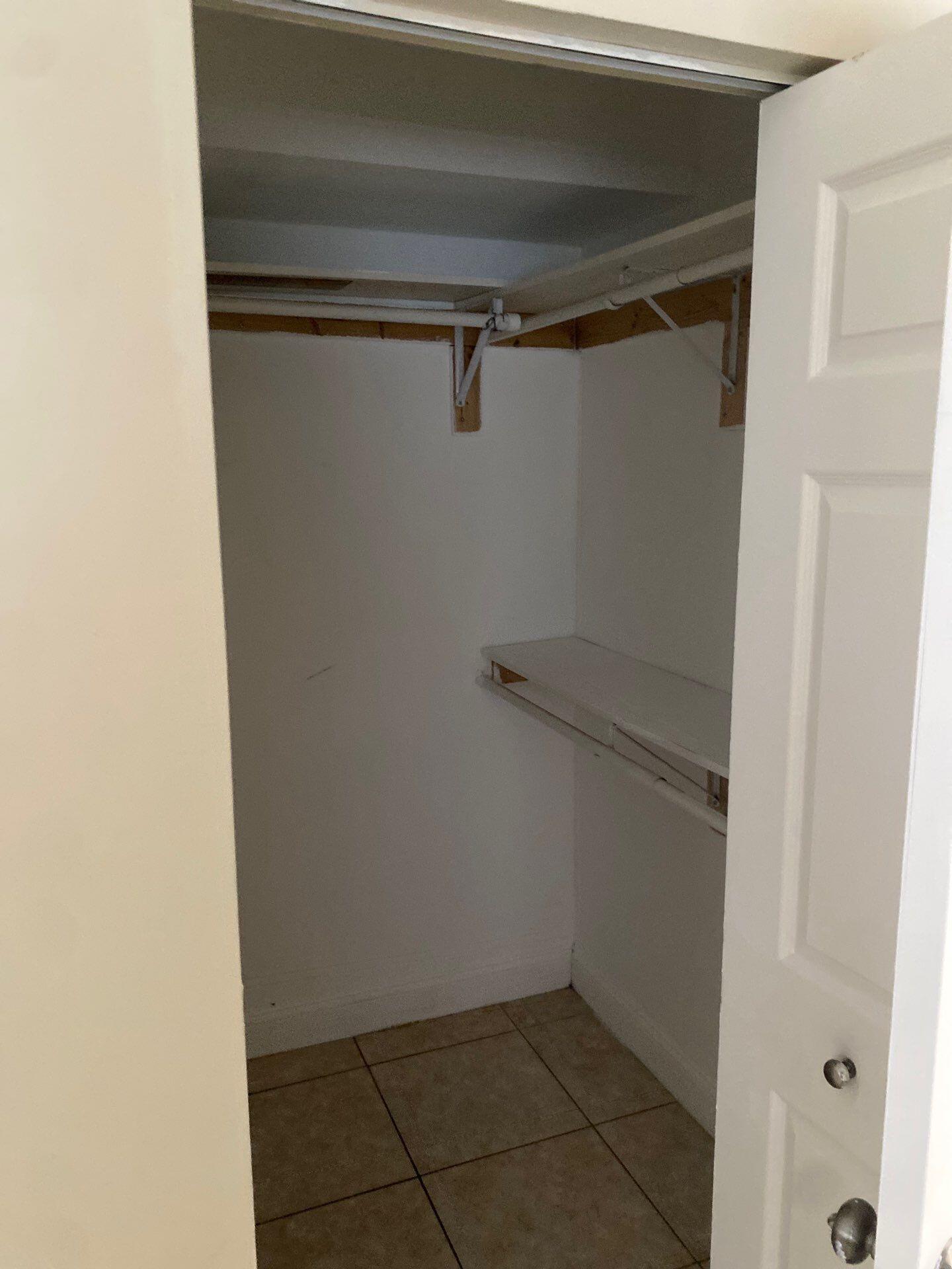 COURTYARDS AT WINDSOR - Residential Lease