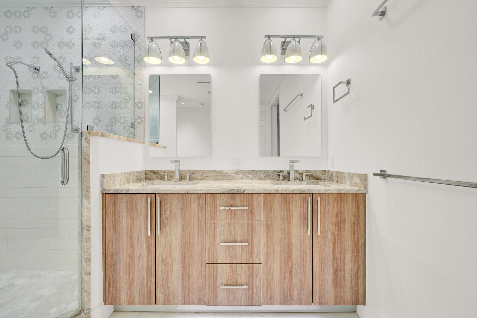 NEW HAVEN - Residential