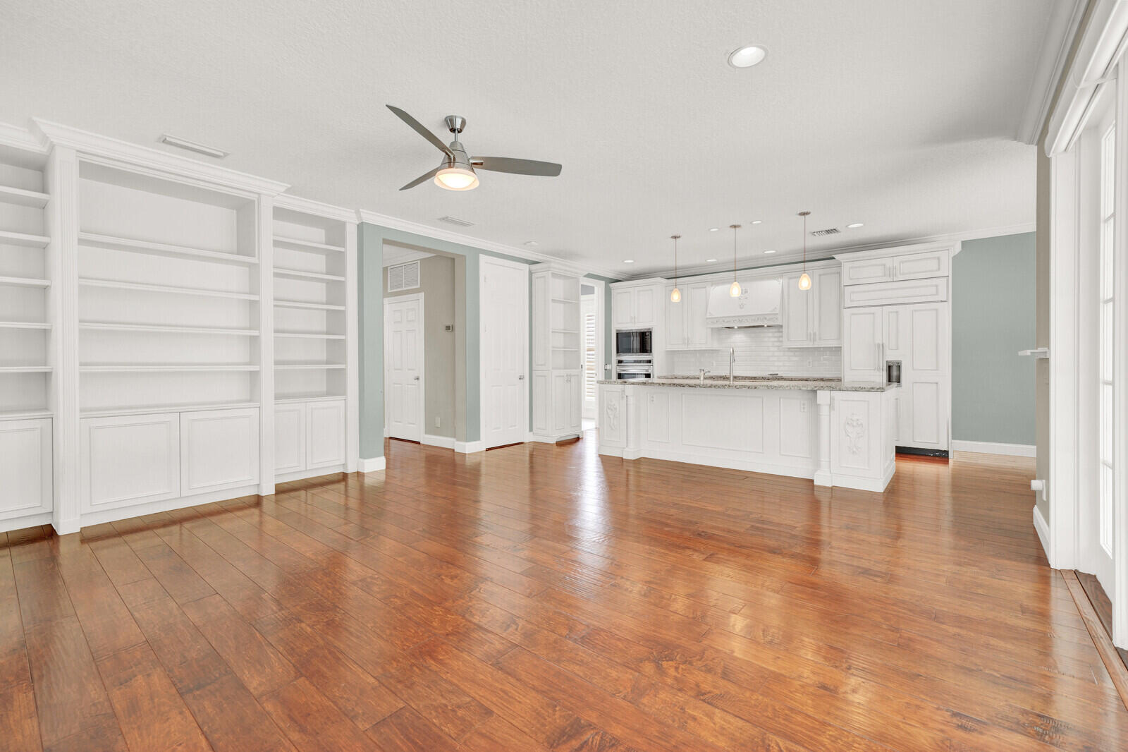 NEW HAVEN - Residential