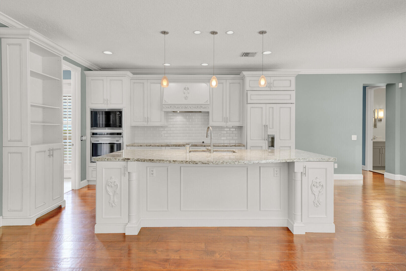 NEW HAVEN - Residential