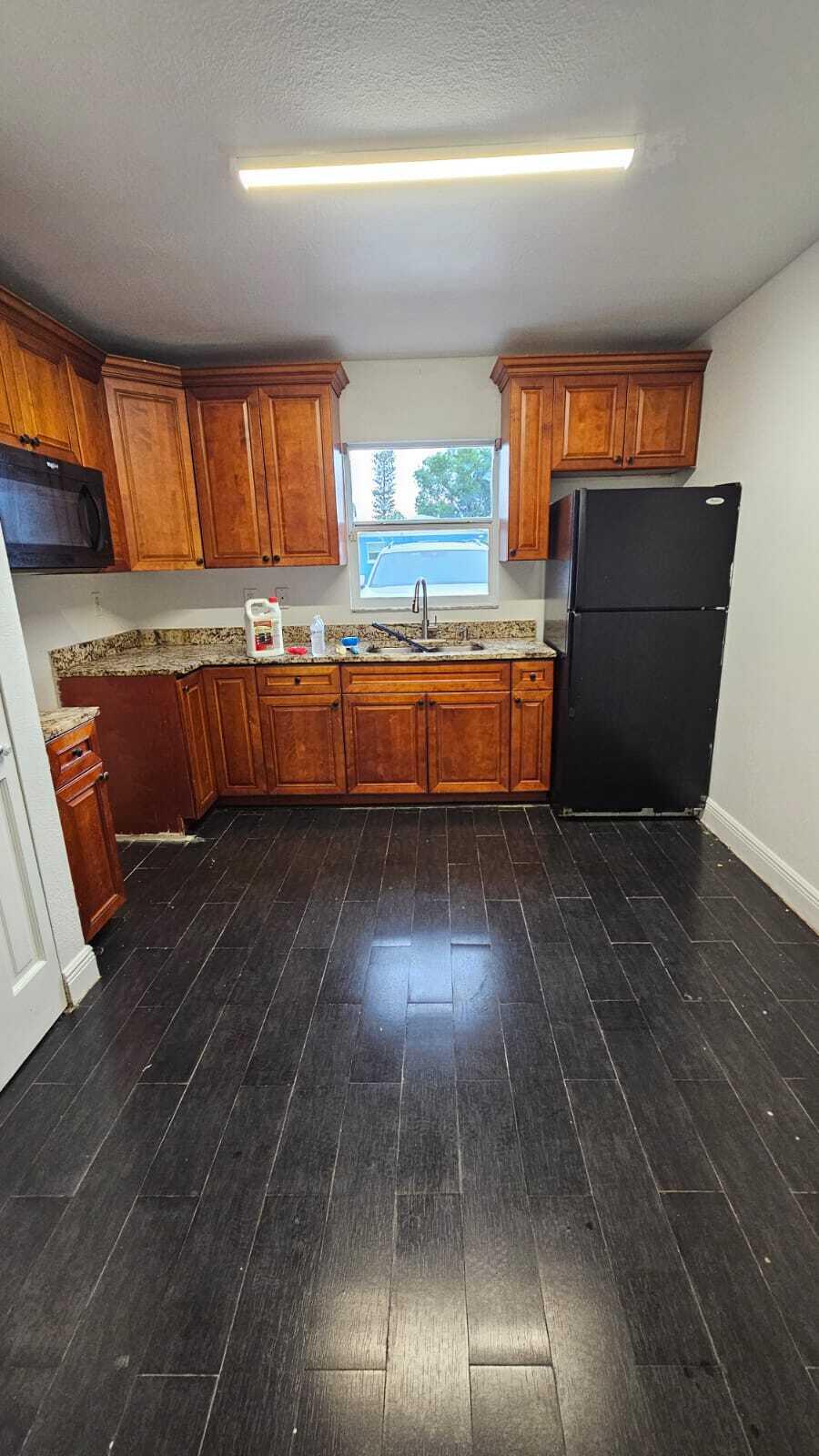 ACREHOME PARK FIRST ADD - Residential Lease