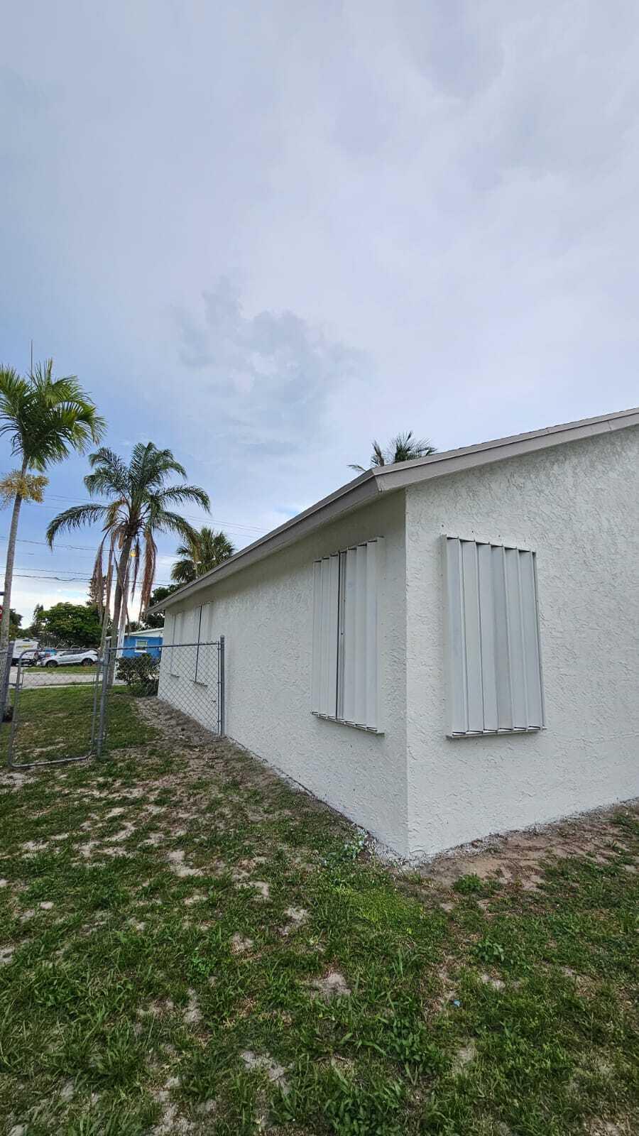 ACREHOME PARK FIRST ADD - Residential Lease
