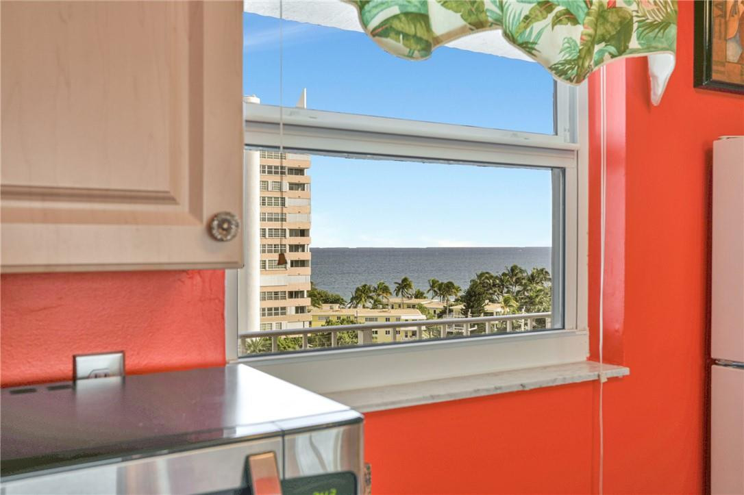 DELPHI TOWERS CONDO - Residential