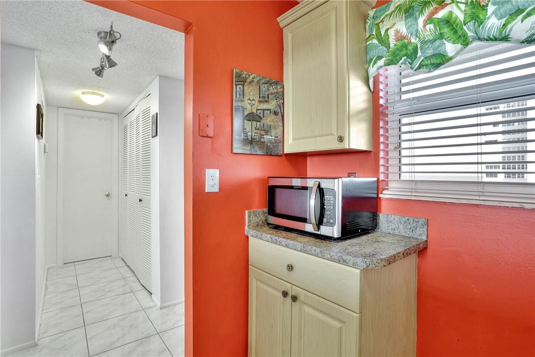 DELPHI TOWERS CONDO - Residential