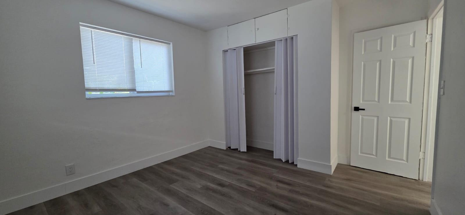 NORTH HOLLYWOOD - Residential Lease