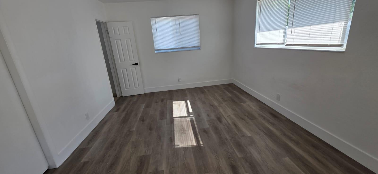 NORTH HOLLYWOOD - Residential Lease
