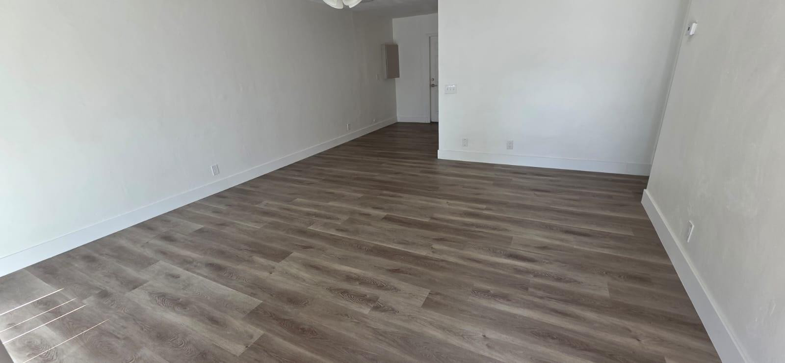 NORTH HOLLYWOOD - Residential Lease
