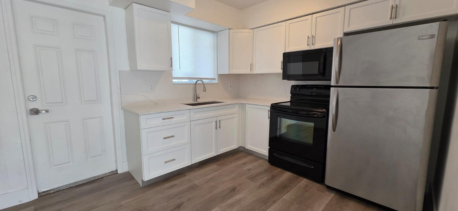 NORTH HOLLYWOOD - Residential Lease
