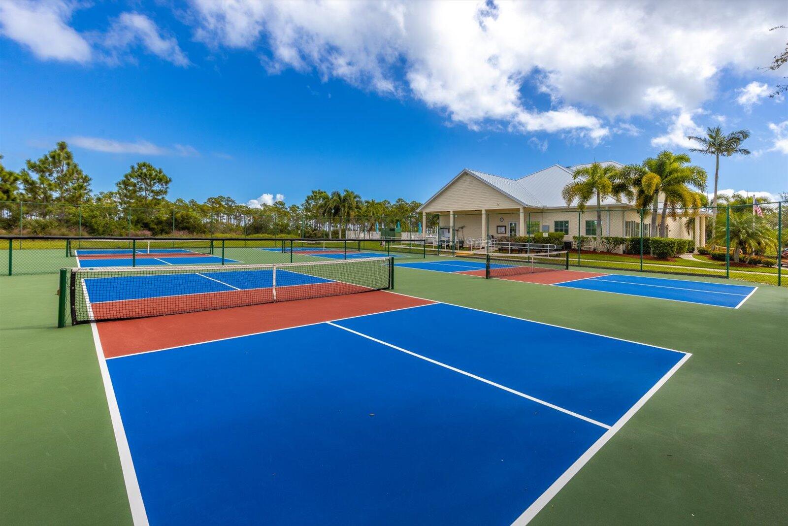 THE LINKS AT SAVANNA CLUB - Residential