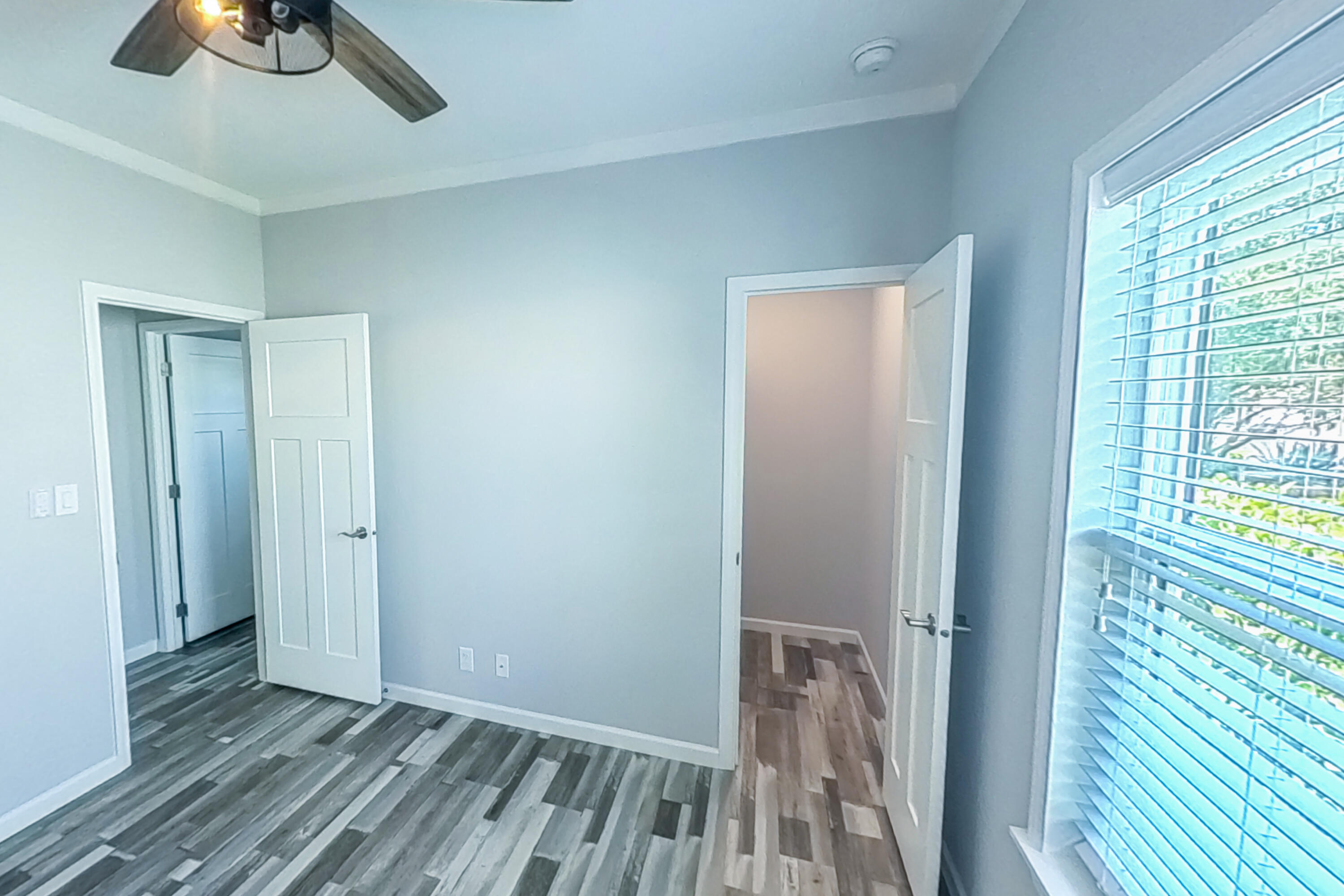 CRESTRIDGE HEIGHTS - Residential