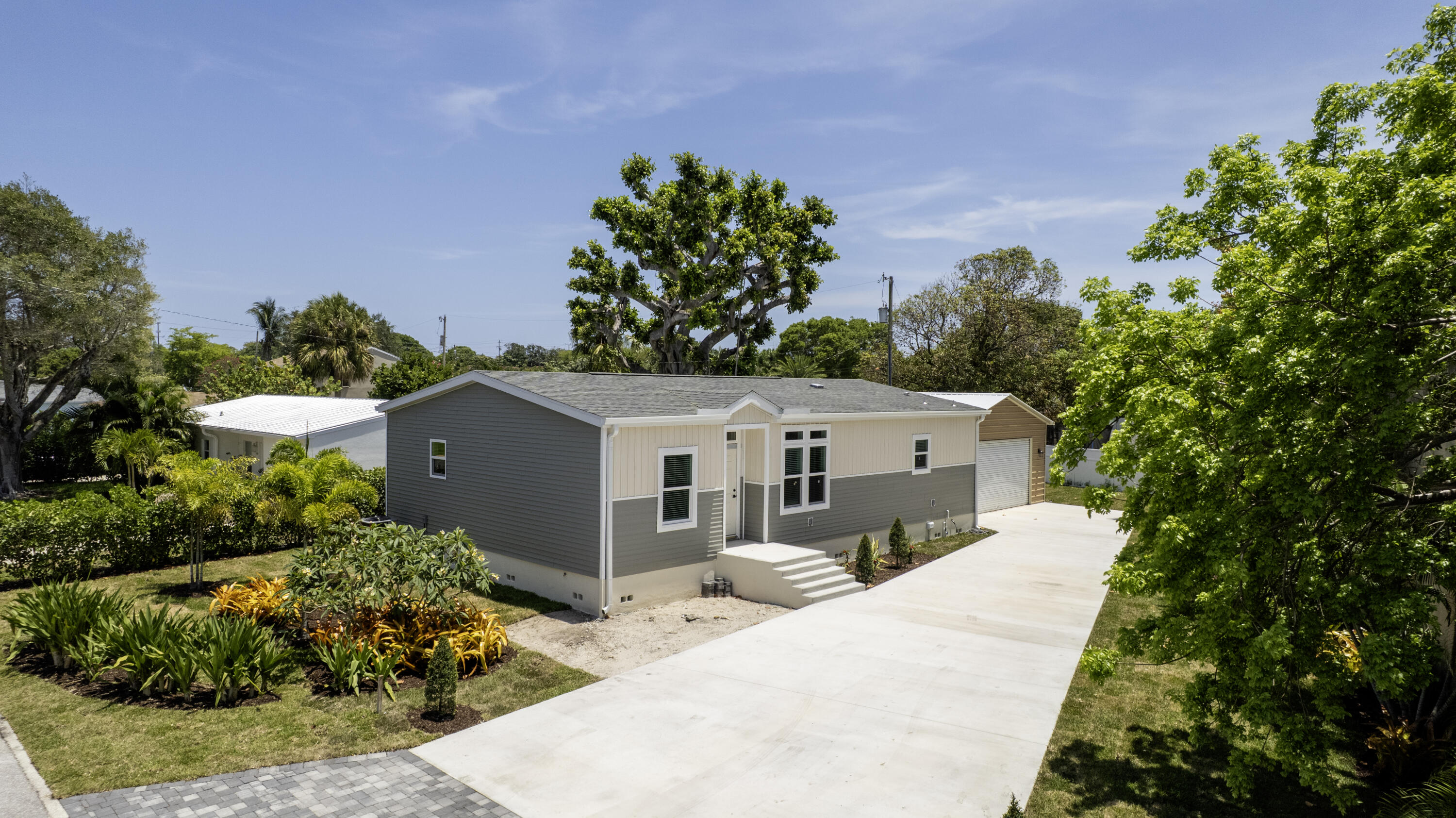 CRESTRIDGE HEIGHTS - Residential