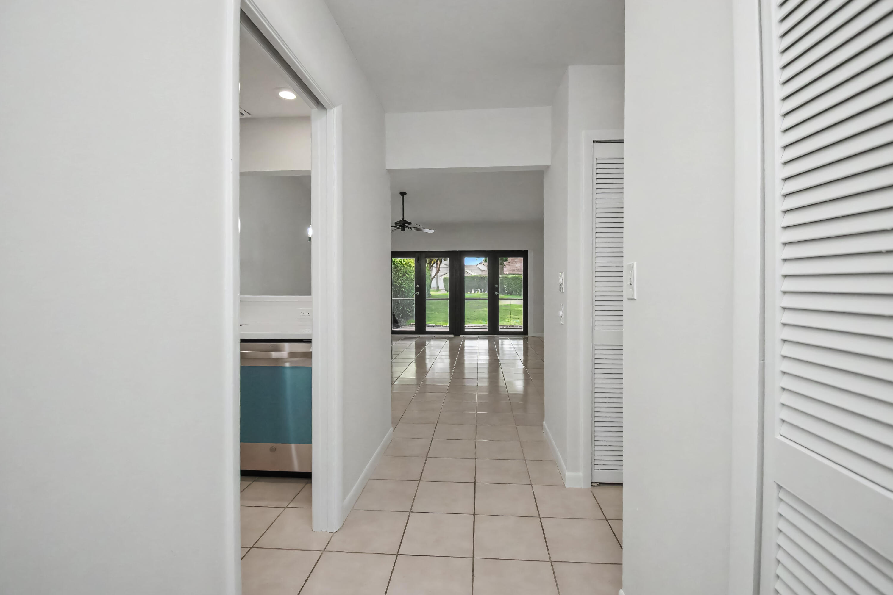 TIBURON II PH II - Residential Lease