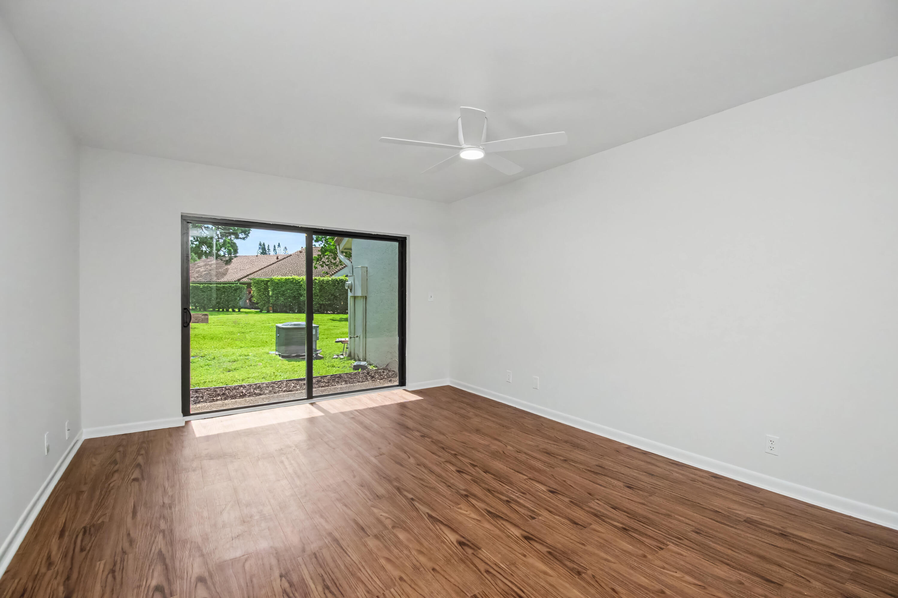 TIBURON II PH II - Residential Lease