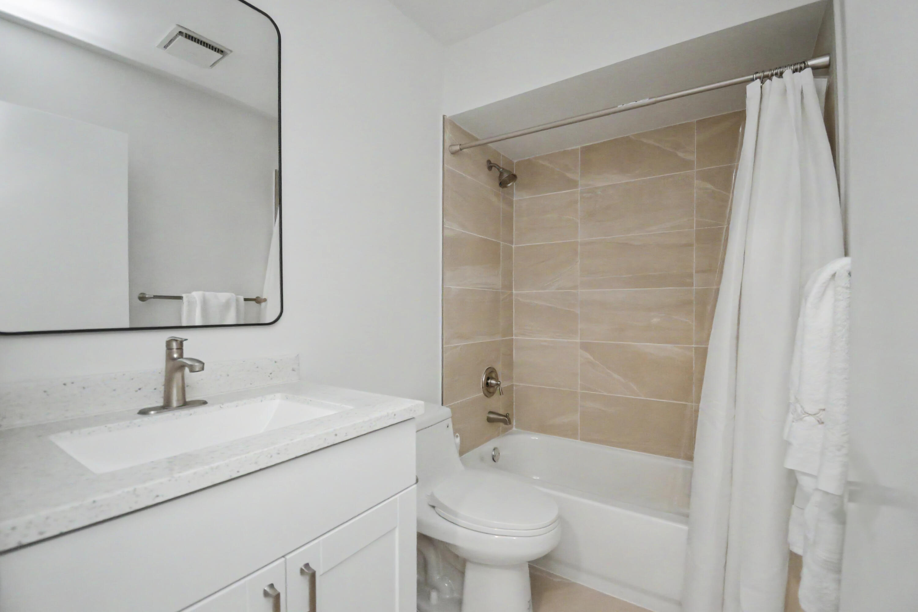 TIBURON II PH II - Residential Lease
