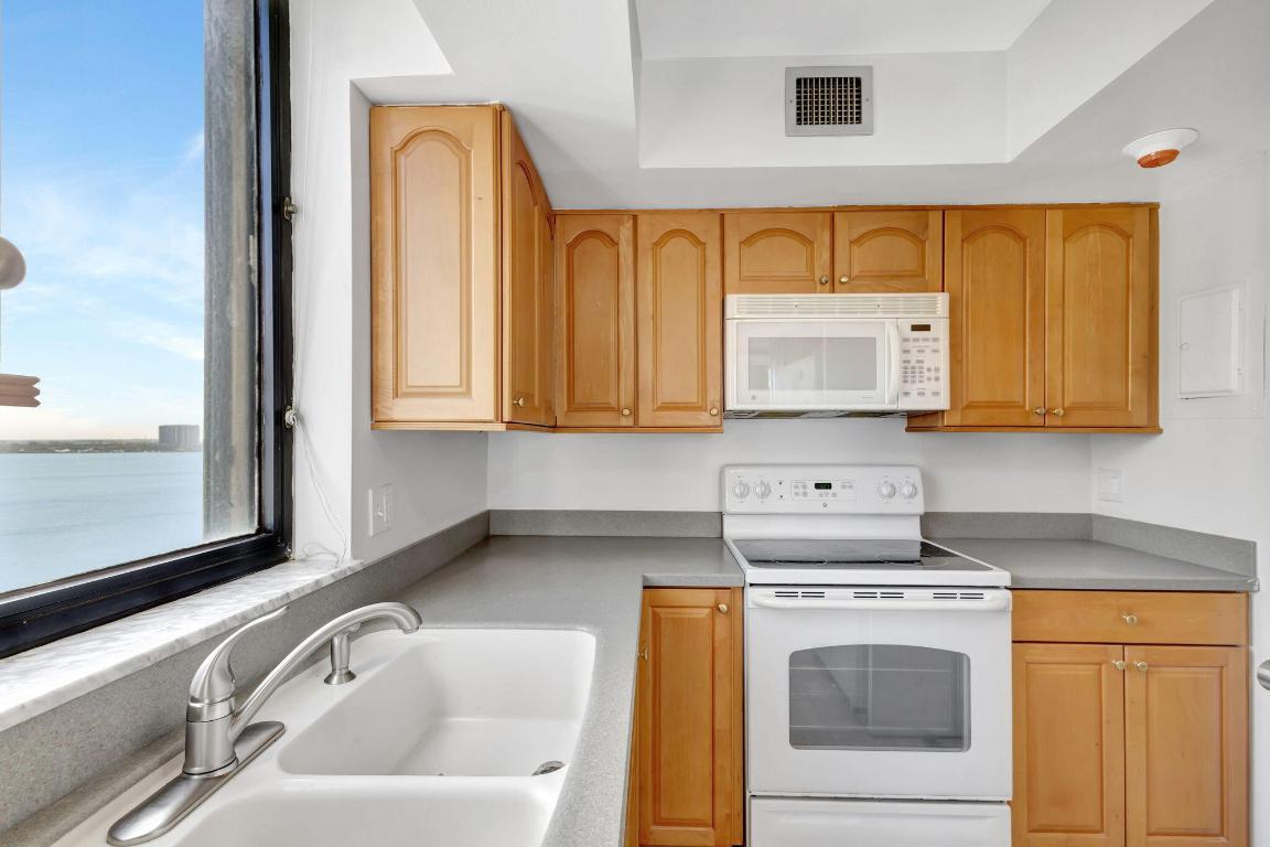 EASTPOINTE - Residential