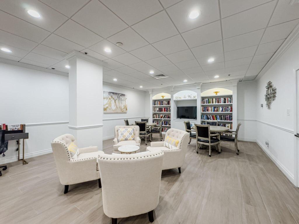 EASTPOINTE - Residential