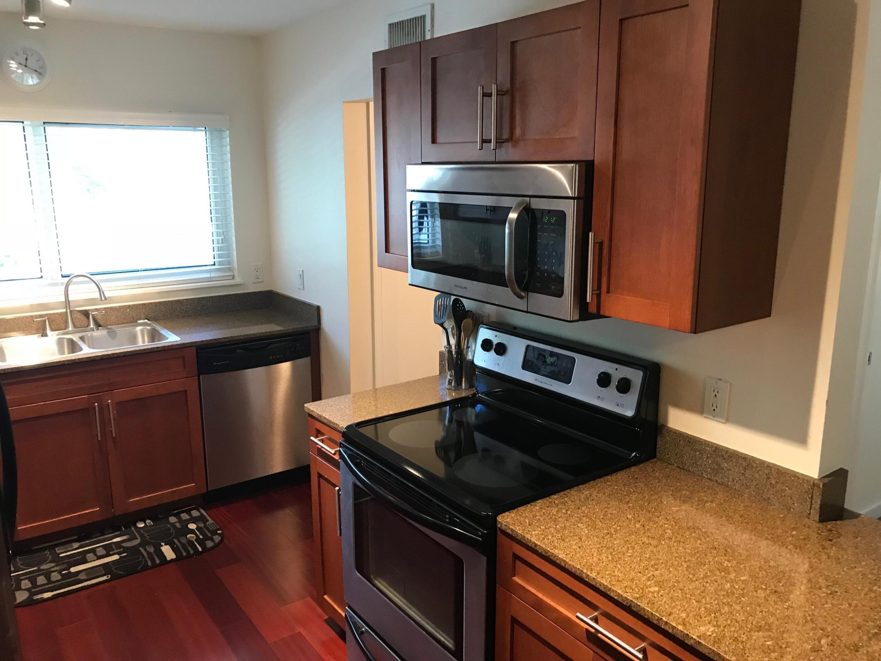 BERMUDA CAY CONDO - Residential Lease