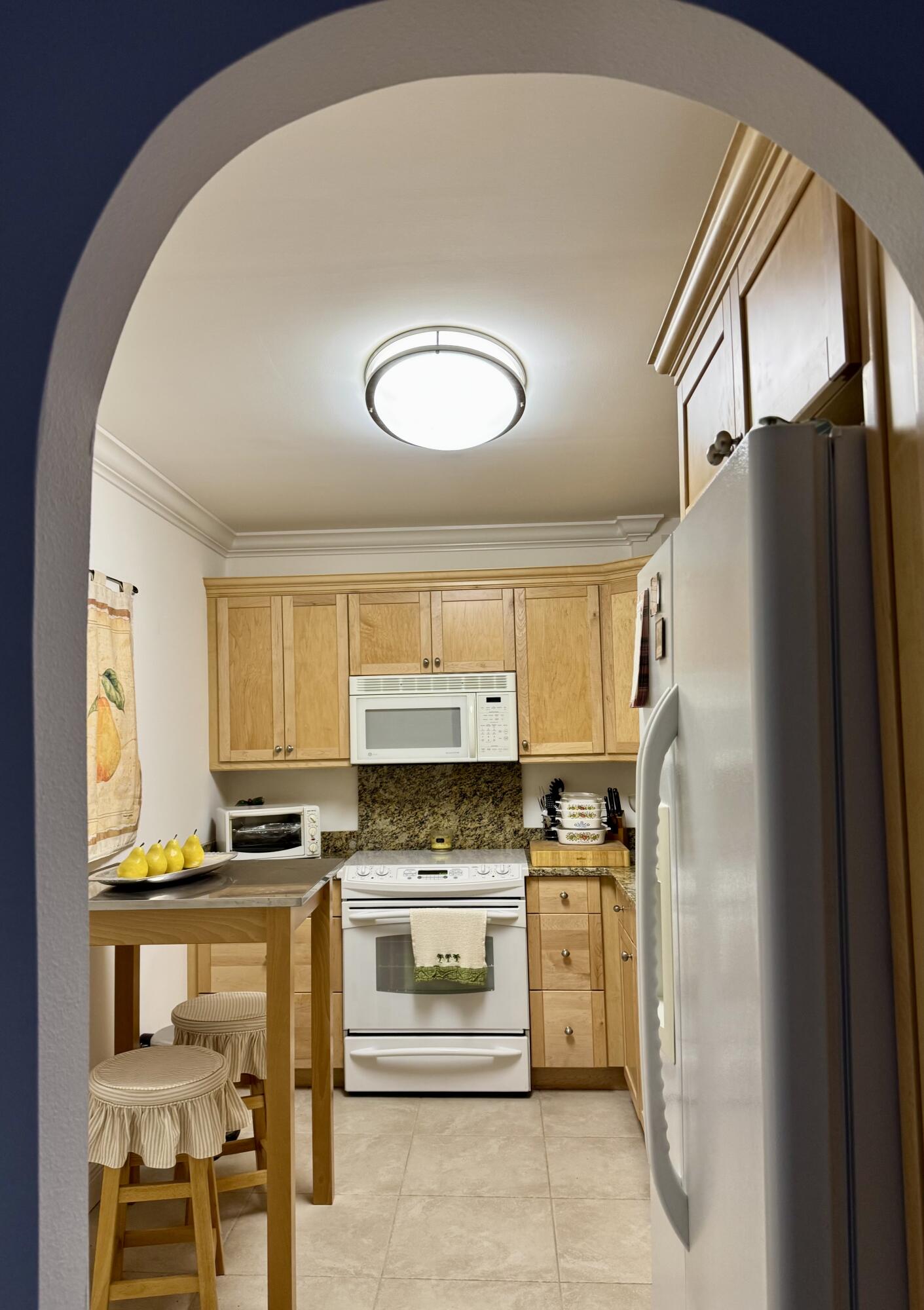 PATRICIAN OF PALM BEACH CONDO - Residential