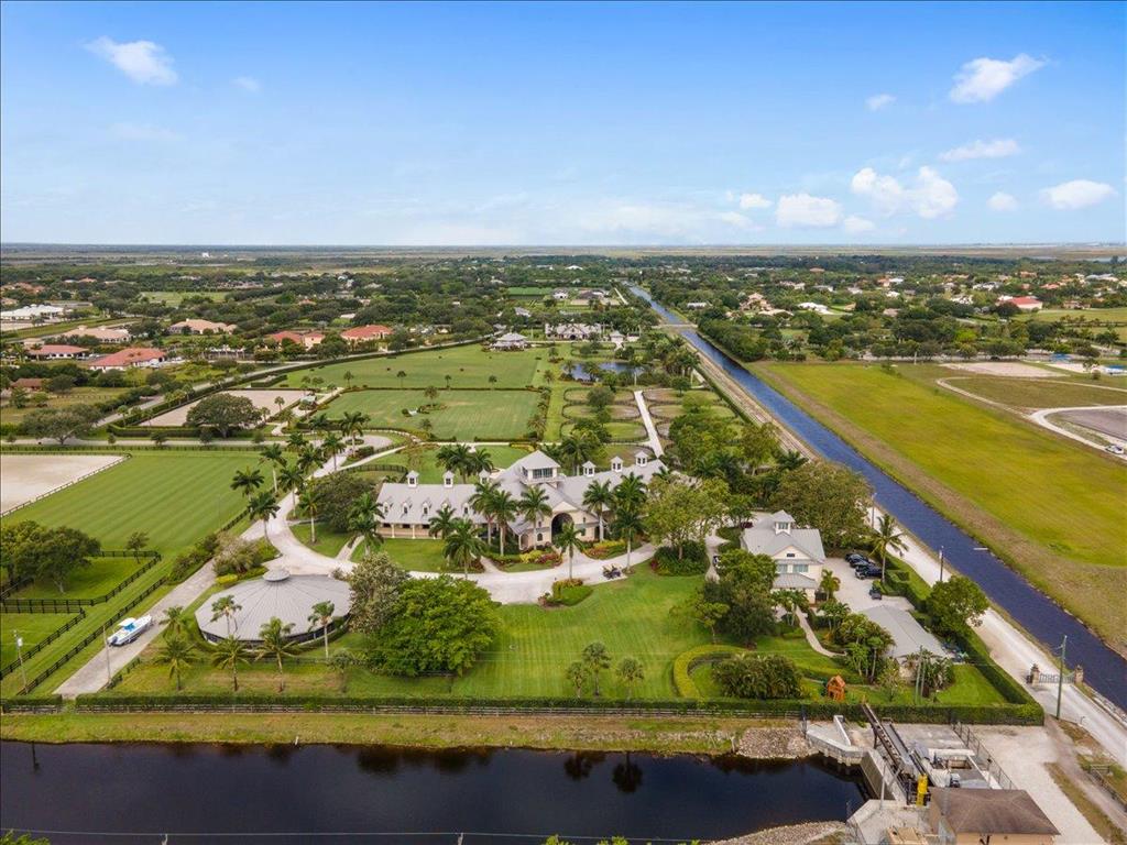 PALM BEACH POINT - Residential