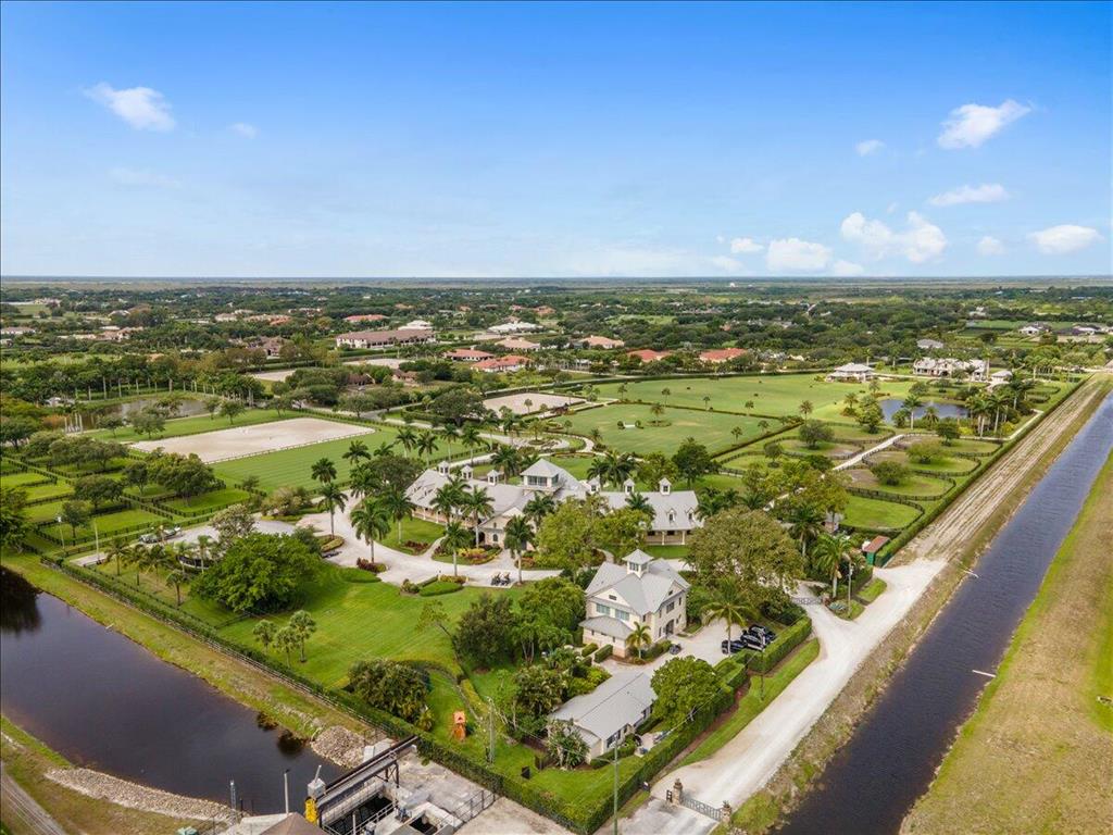 PALM BEACH POINT - Residential