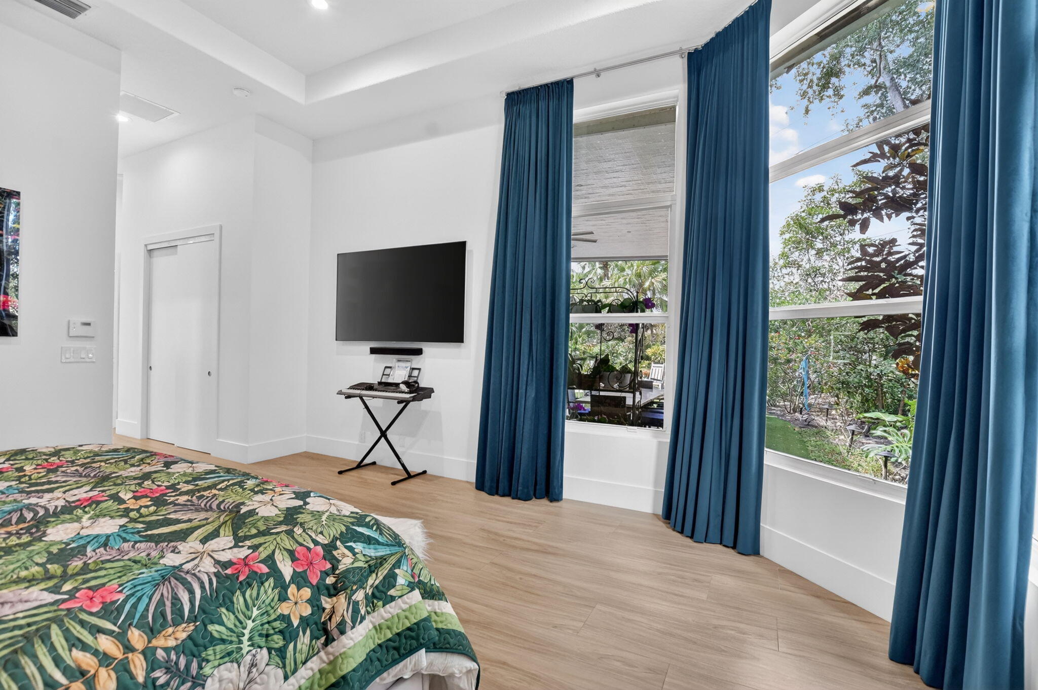 ADDISON RESERVE PARS 7 AND 8 - Residential Lease