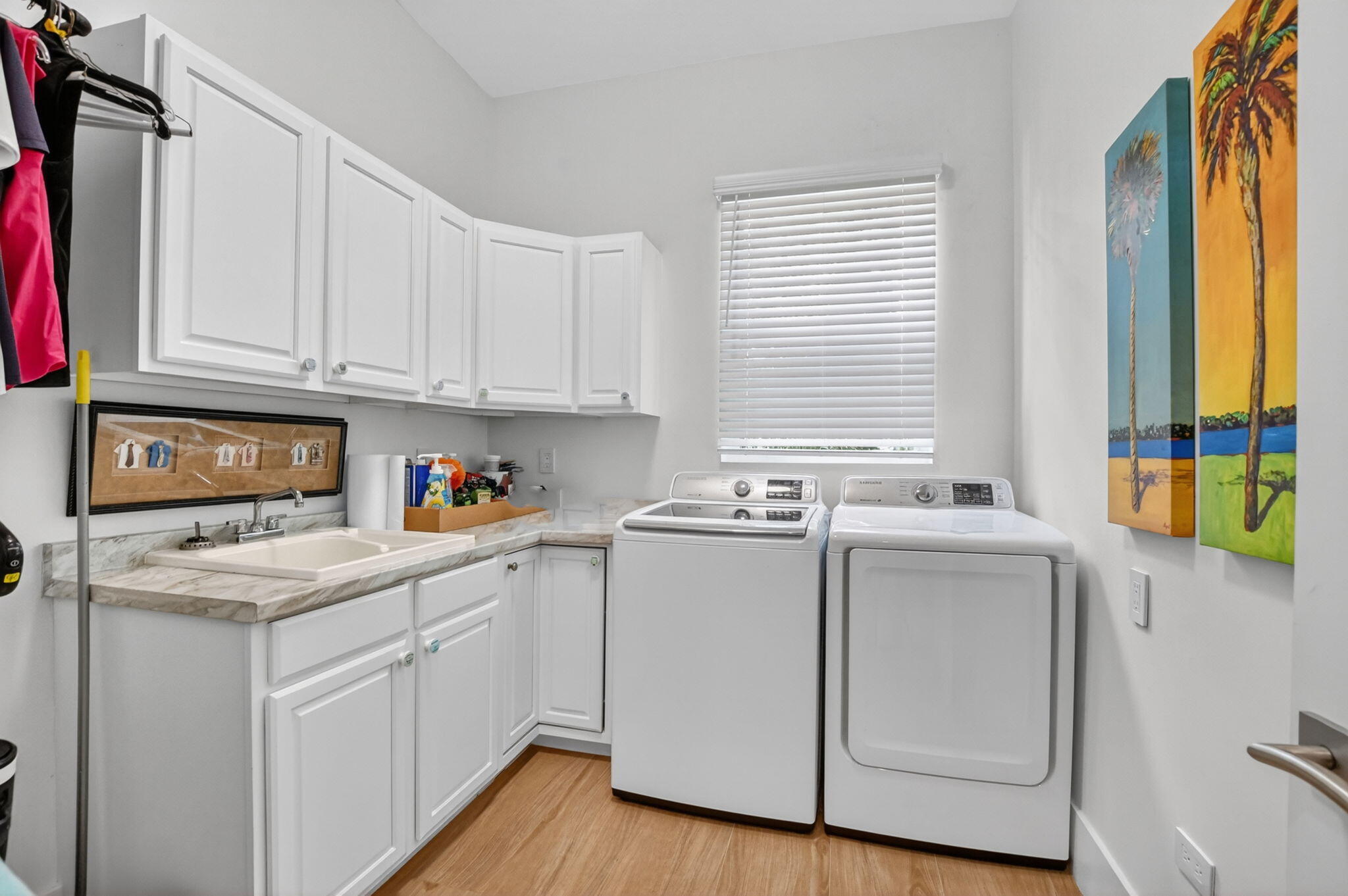 ADDISON RESERVE PARS 7 AND 8 - Residential Lease