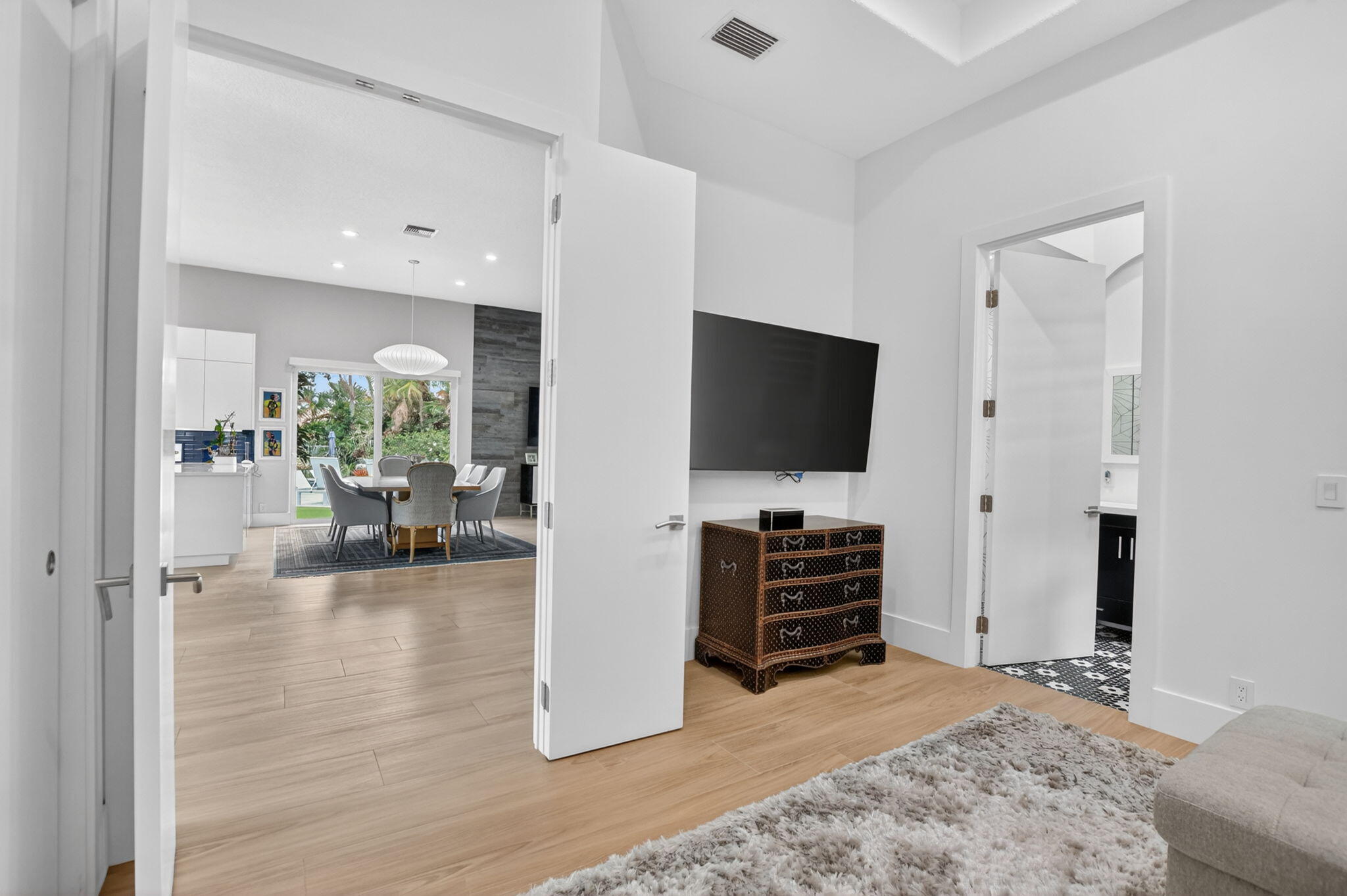 ADDISON RESERVE PARS 7 AND 8 - Residential Lease