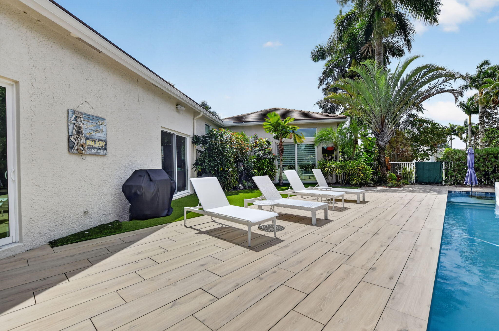 ADDISON RESERVE PARS 7 AND 8 - Residential Lease