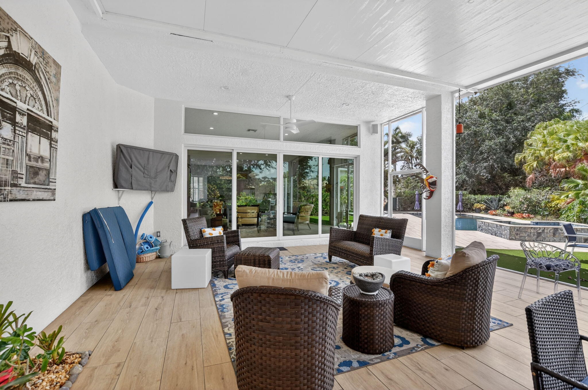 ADDISON RESERVE PARS 7 AND 8 - Residential Lease