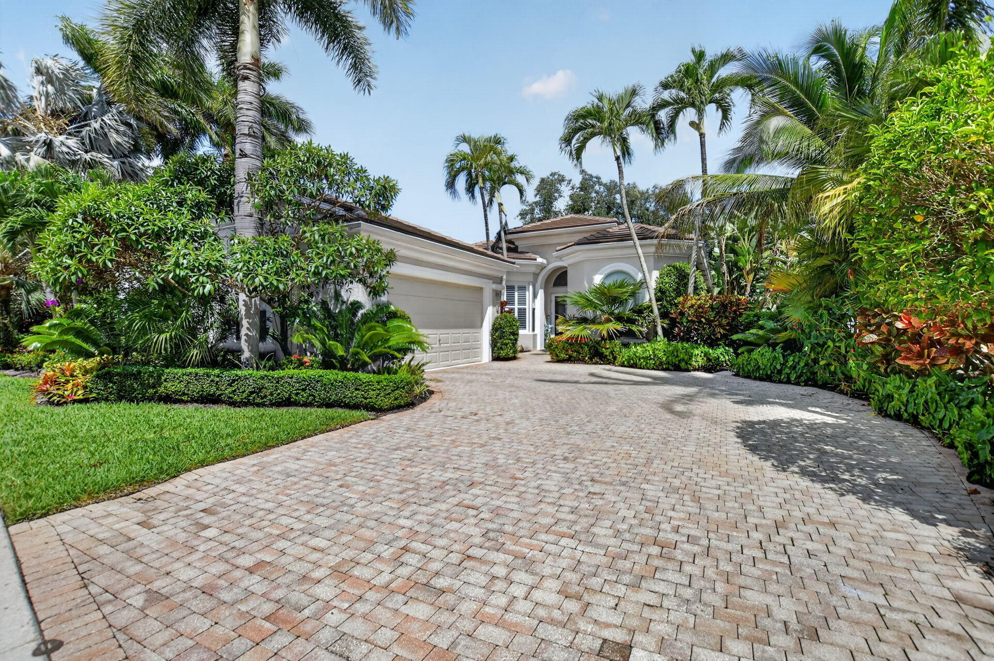ADDISON RESERVE PARS 7 AND 8 - Residential Lease