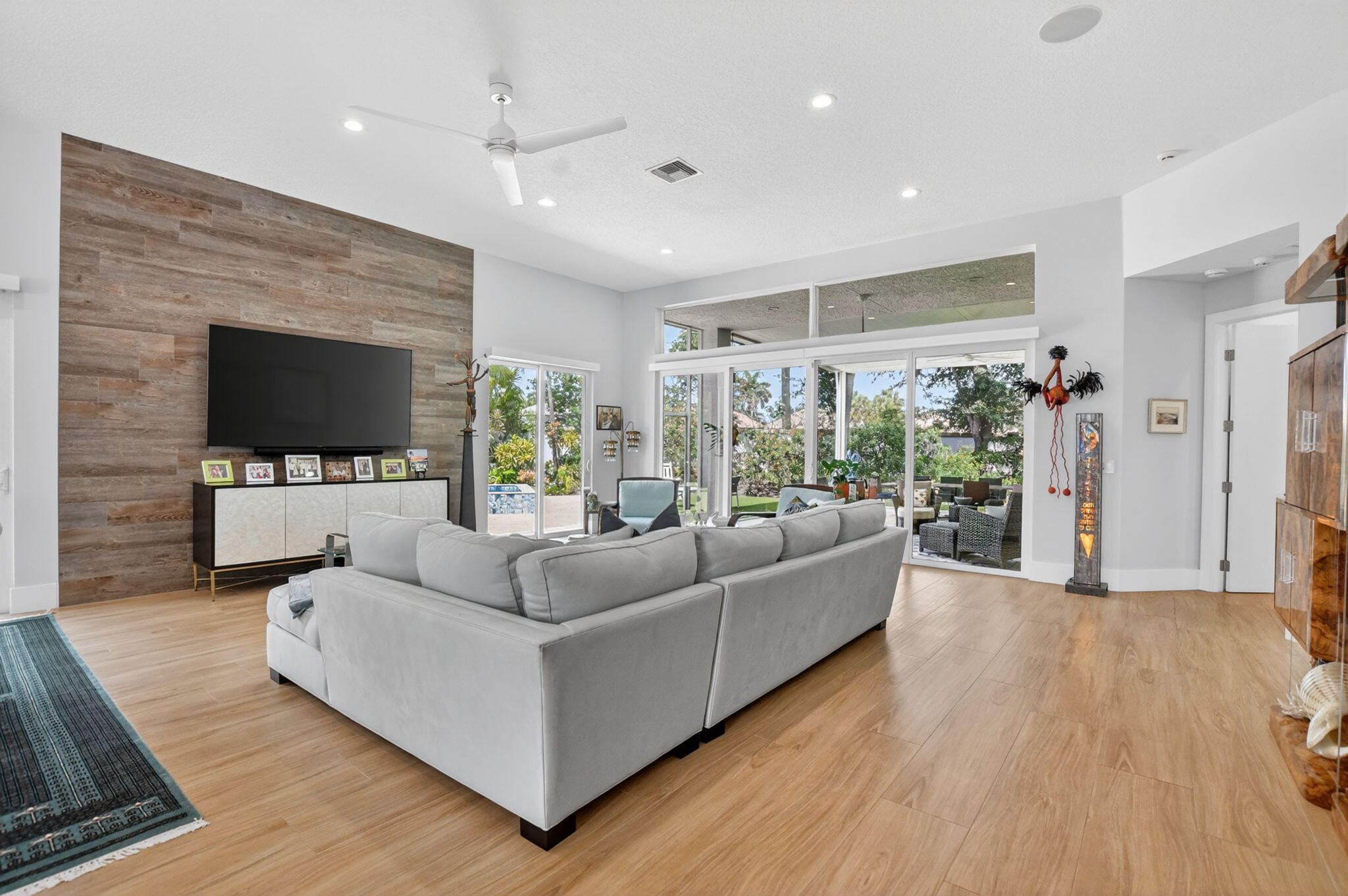 ADDISON RESERVE PARS 7 AND 8 - Residential Lease