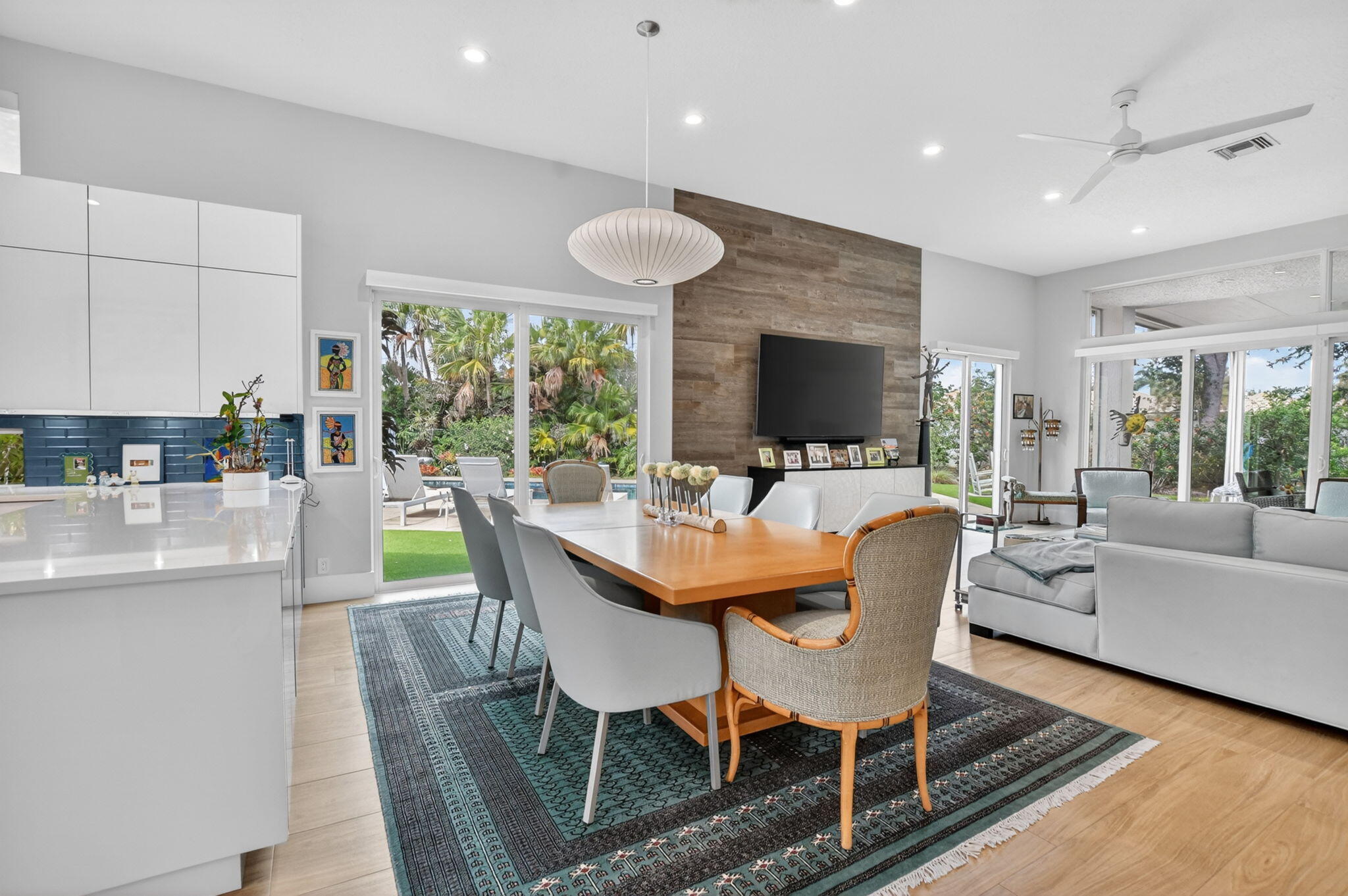 ADDISON RESERVE PARS 7 AND 8 - Residential Lease