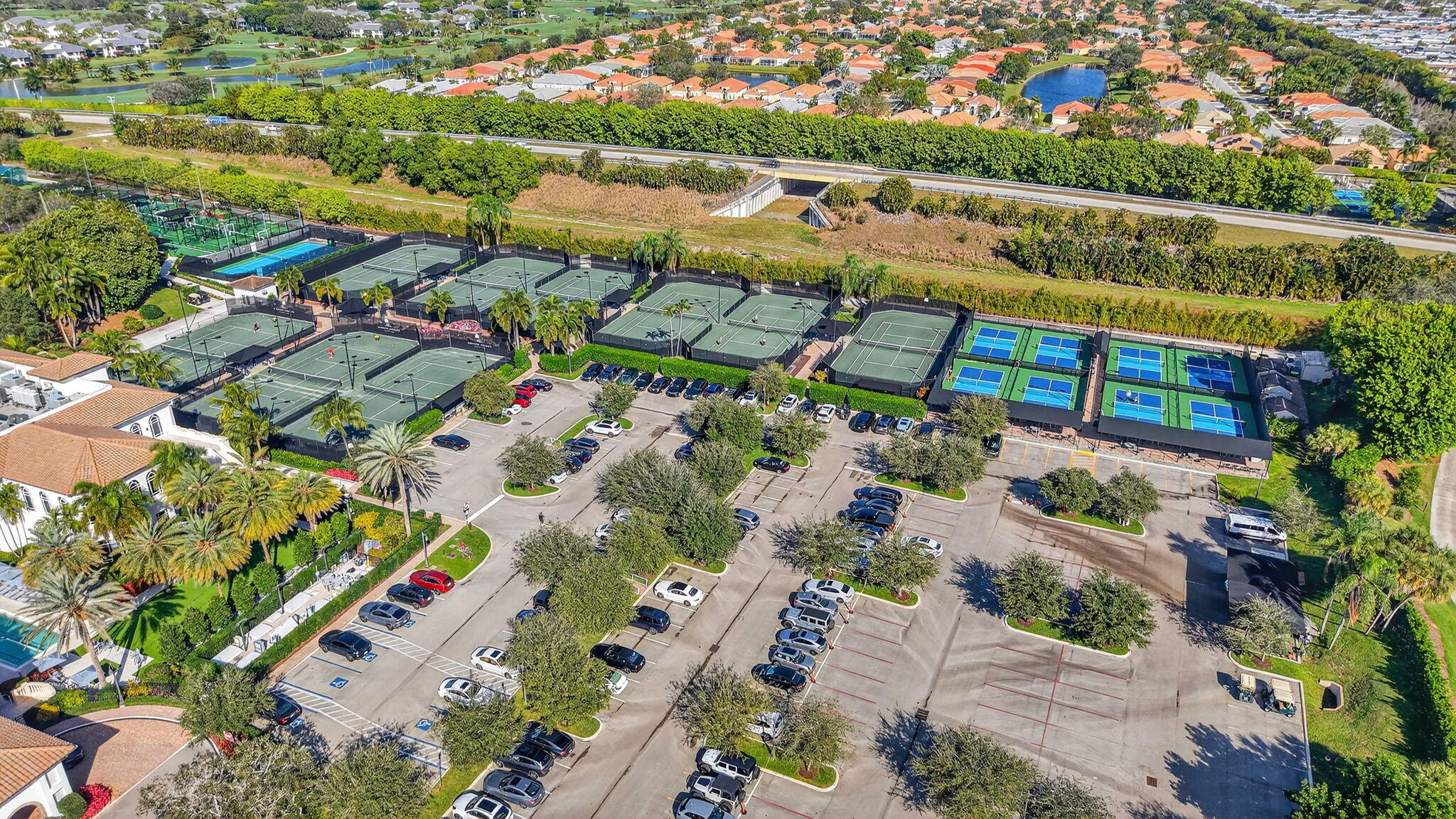 ADDISON RESERVE PARS 7 AND 8 - Residential Lease