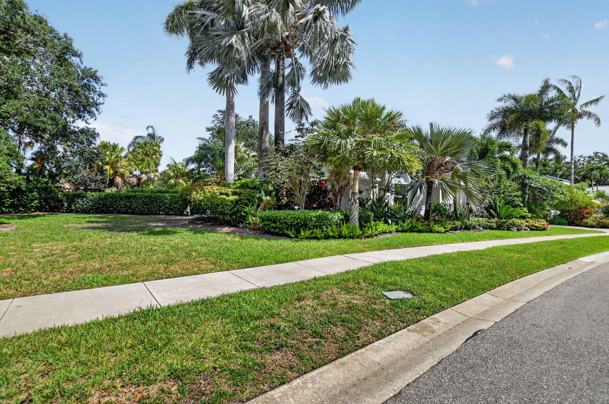 ADDISON RESERVE PARS 7 AND 8 - Residential Lease